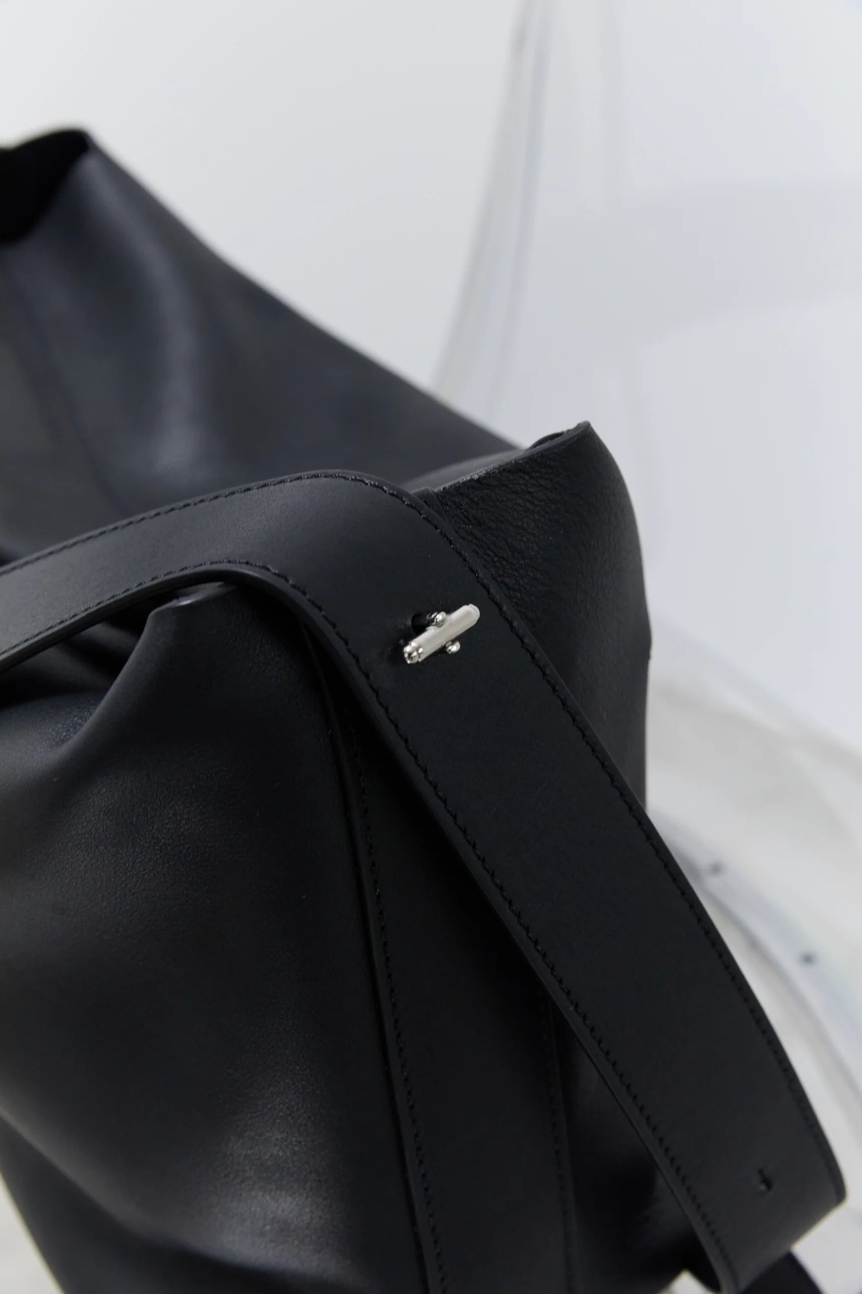 Dee, Black Plain, Tasche