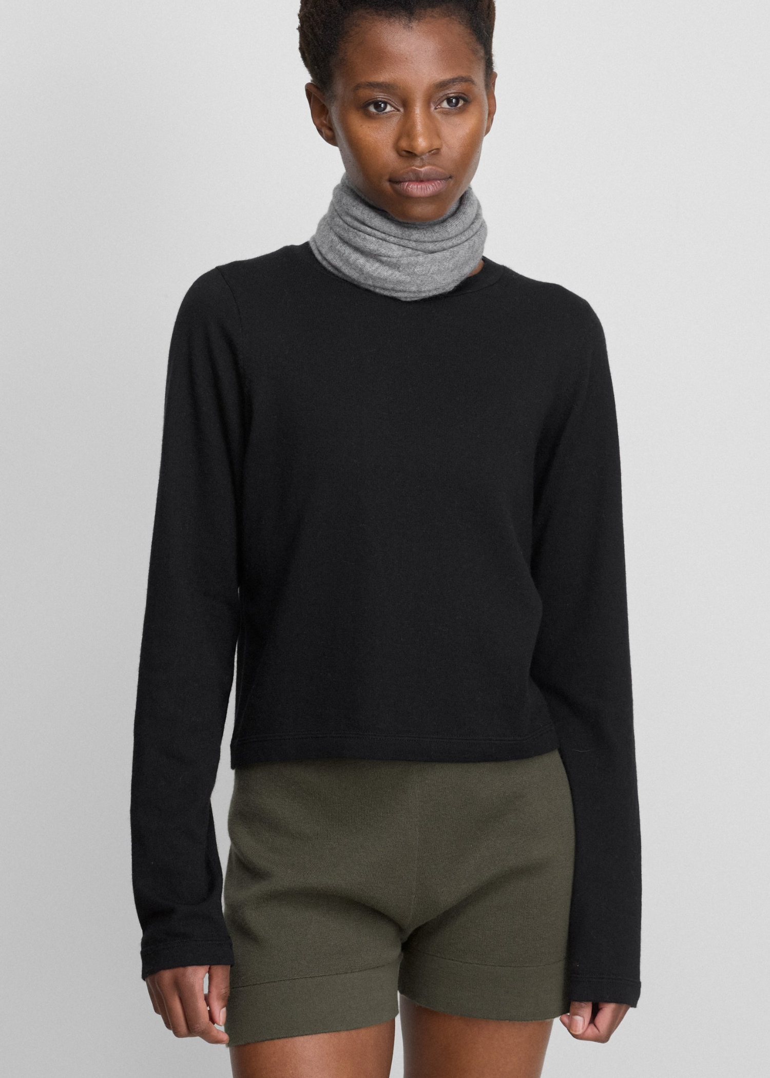 No 451, Lisa, Raven, Pullover