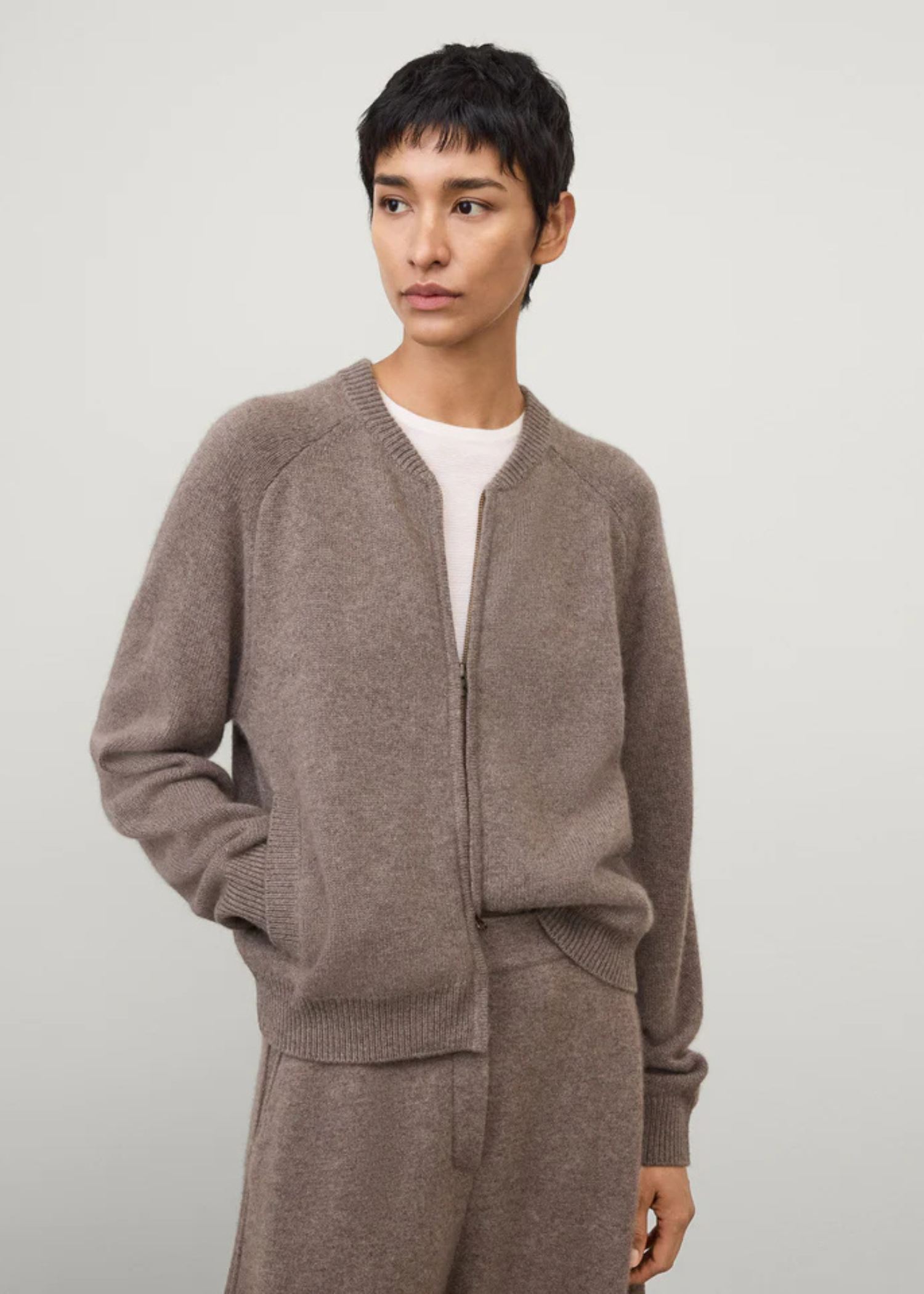 Nessi, Truffle, Cardigan