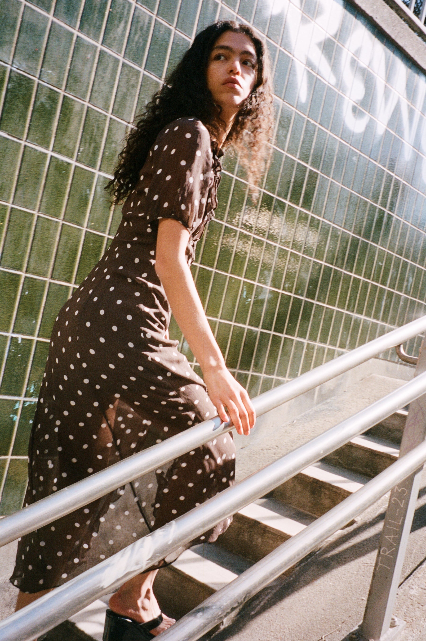 Alara, Coffee Bean Dots, Kleid