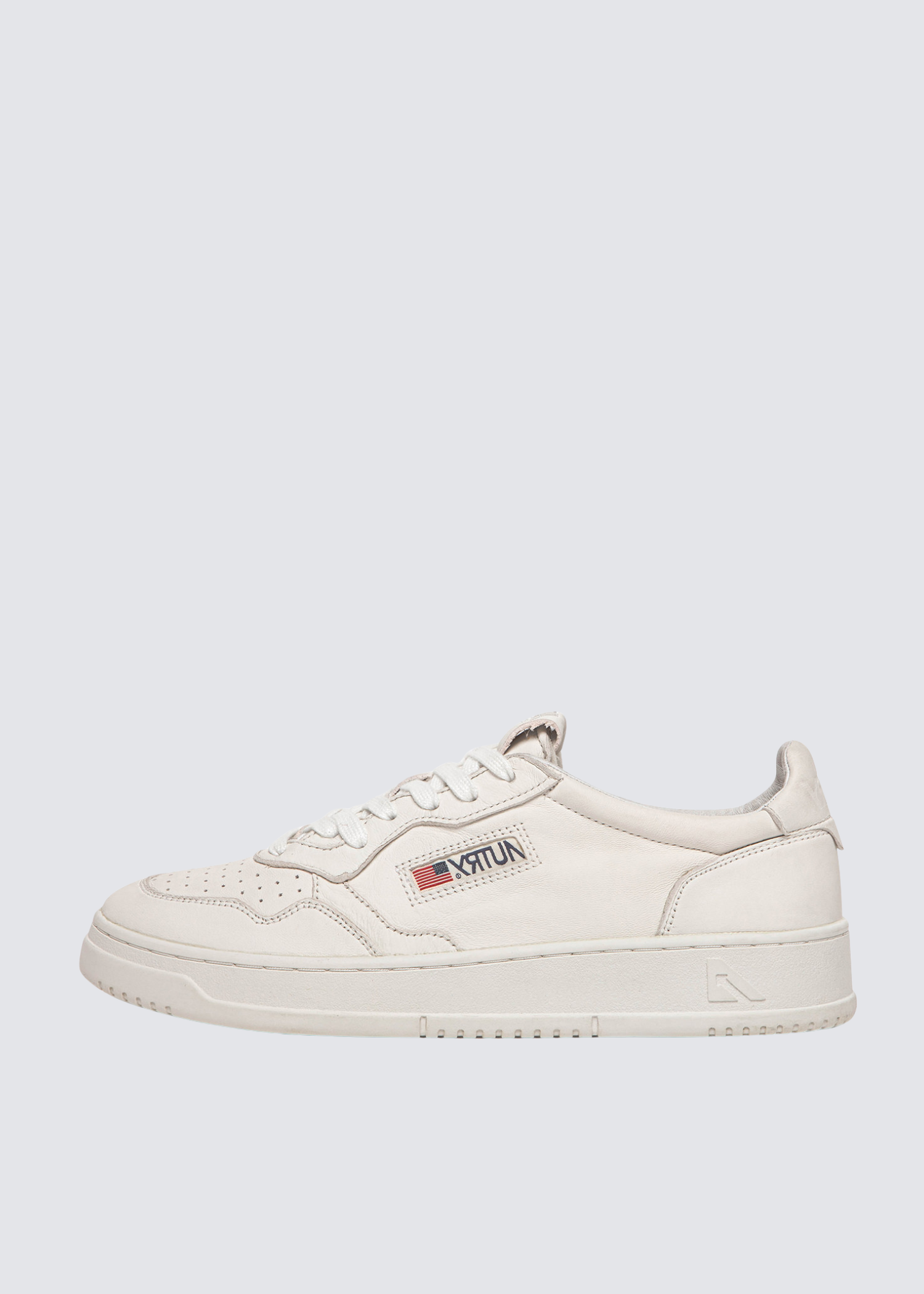 Medalist Low, White, Sneaker