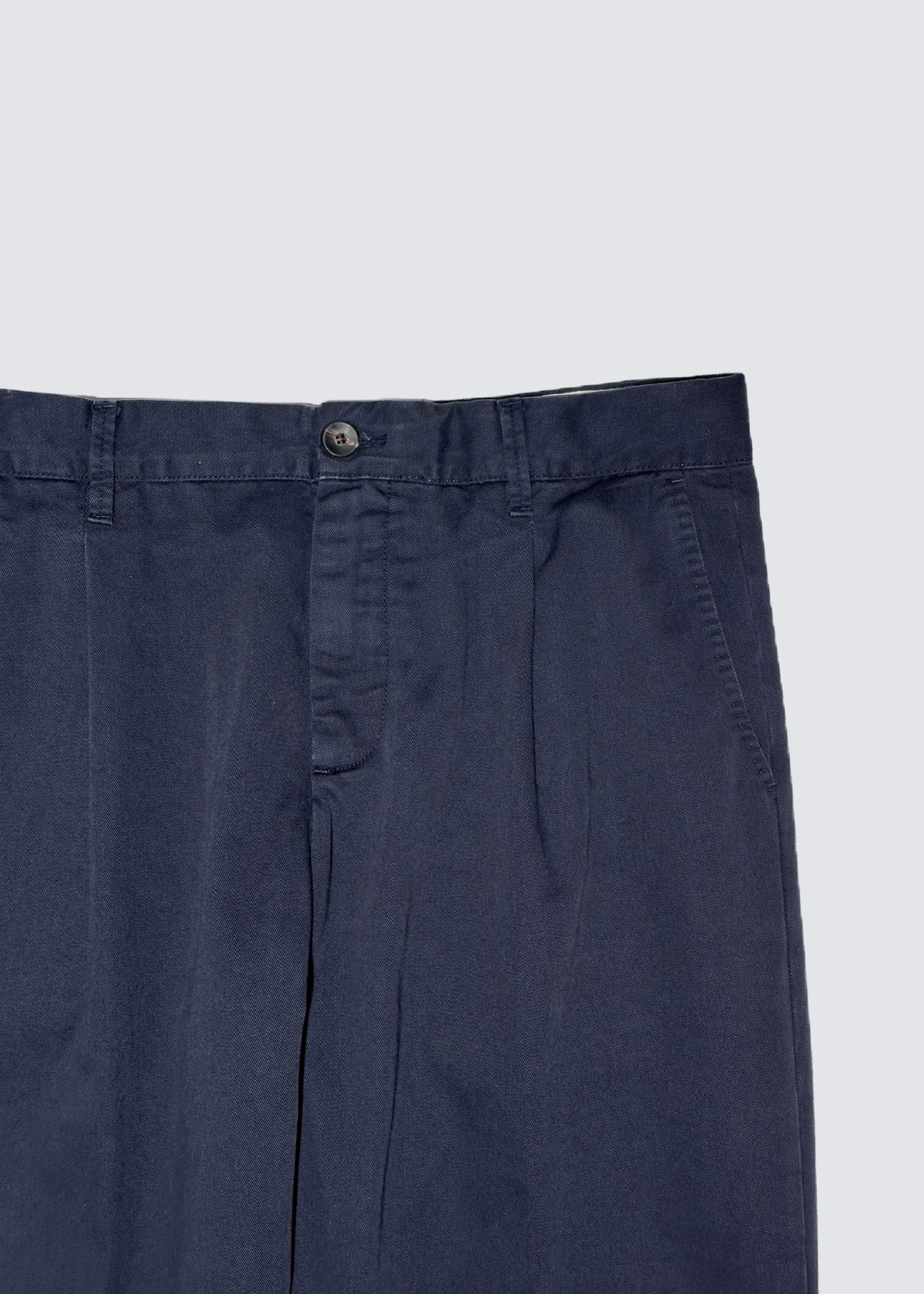 Sammy, Navy, Hose