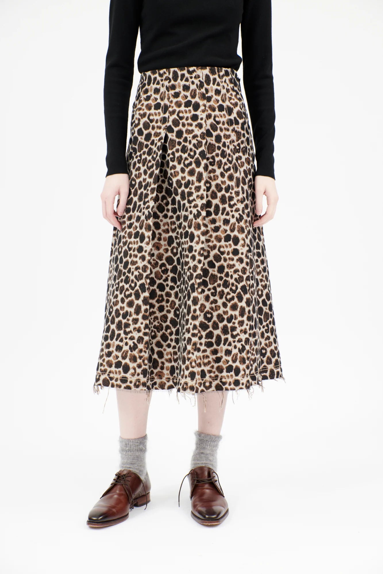 Odeeh Rock mit Leopardenmuster aus Baumwollgemisch - Fotografiert am Model