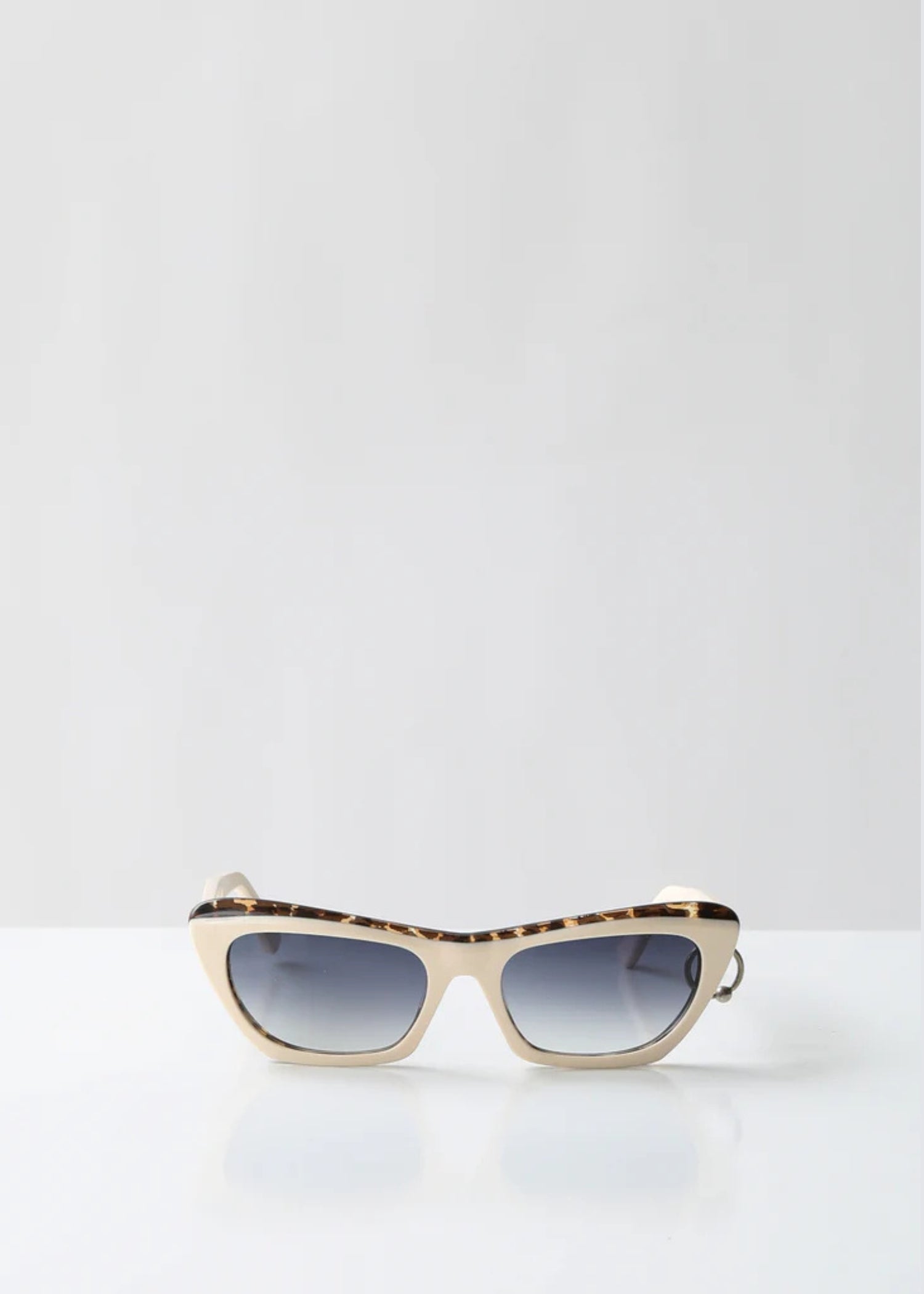Metal Frame Eyewear, Black, Sunglasses 