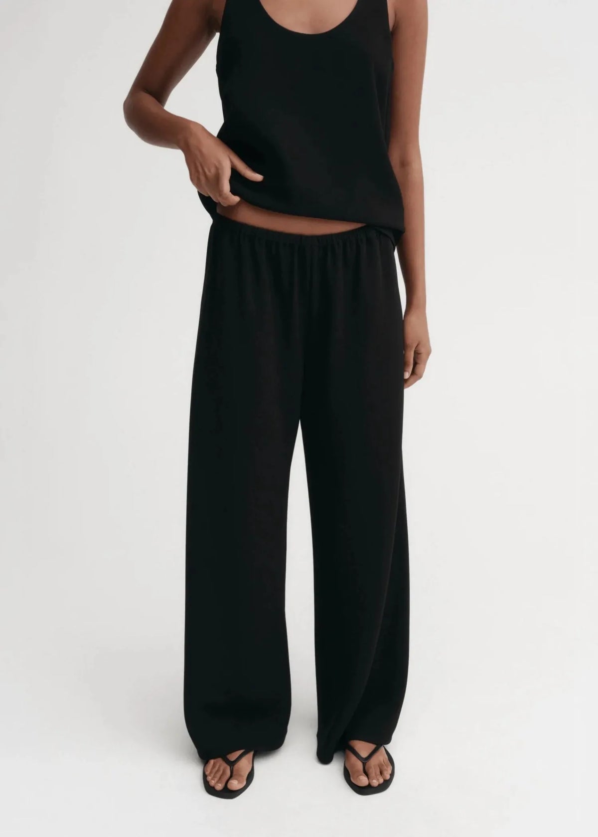 Almada, Bea, Black, Hose