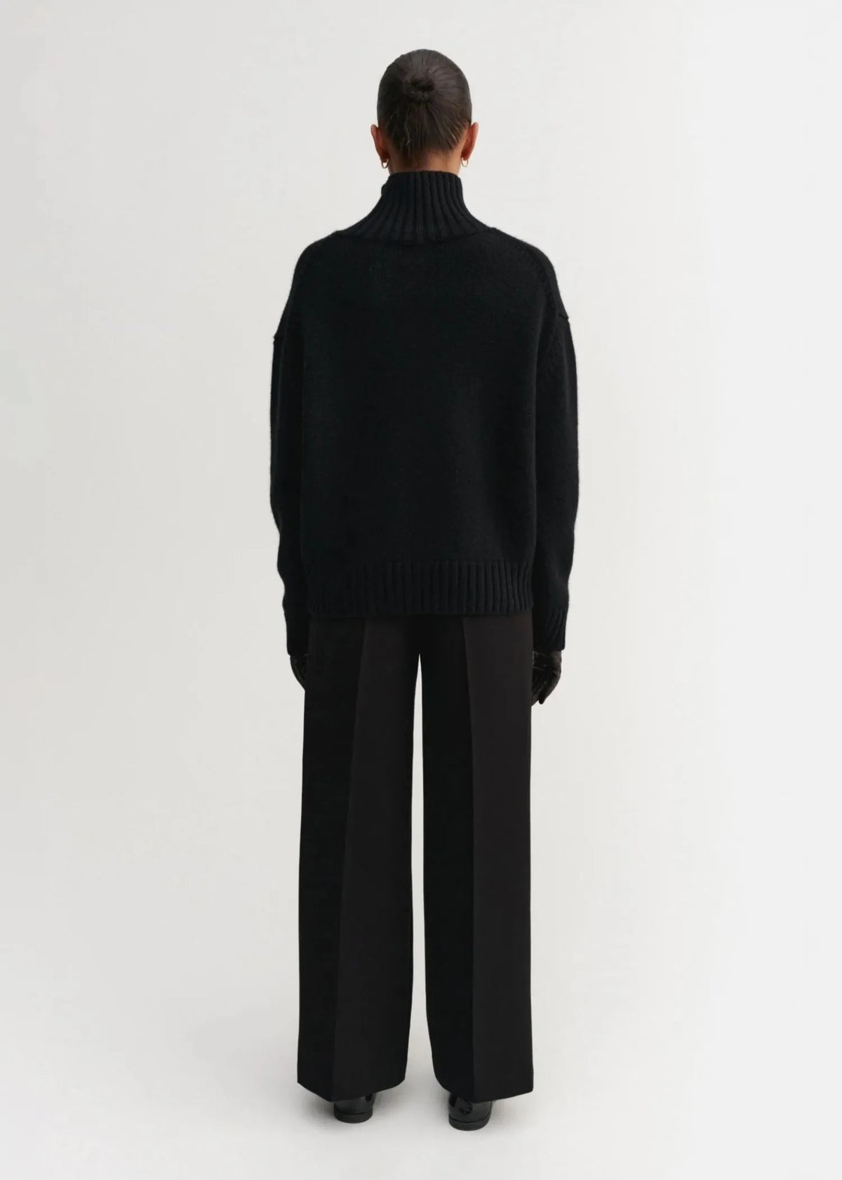 Almada Label, Nola, Black, Pullover