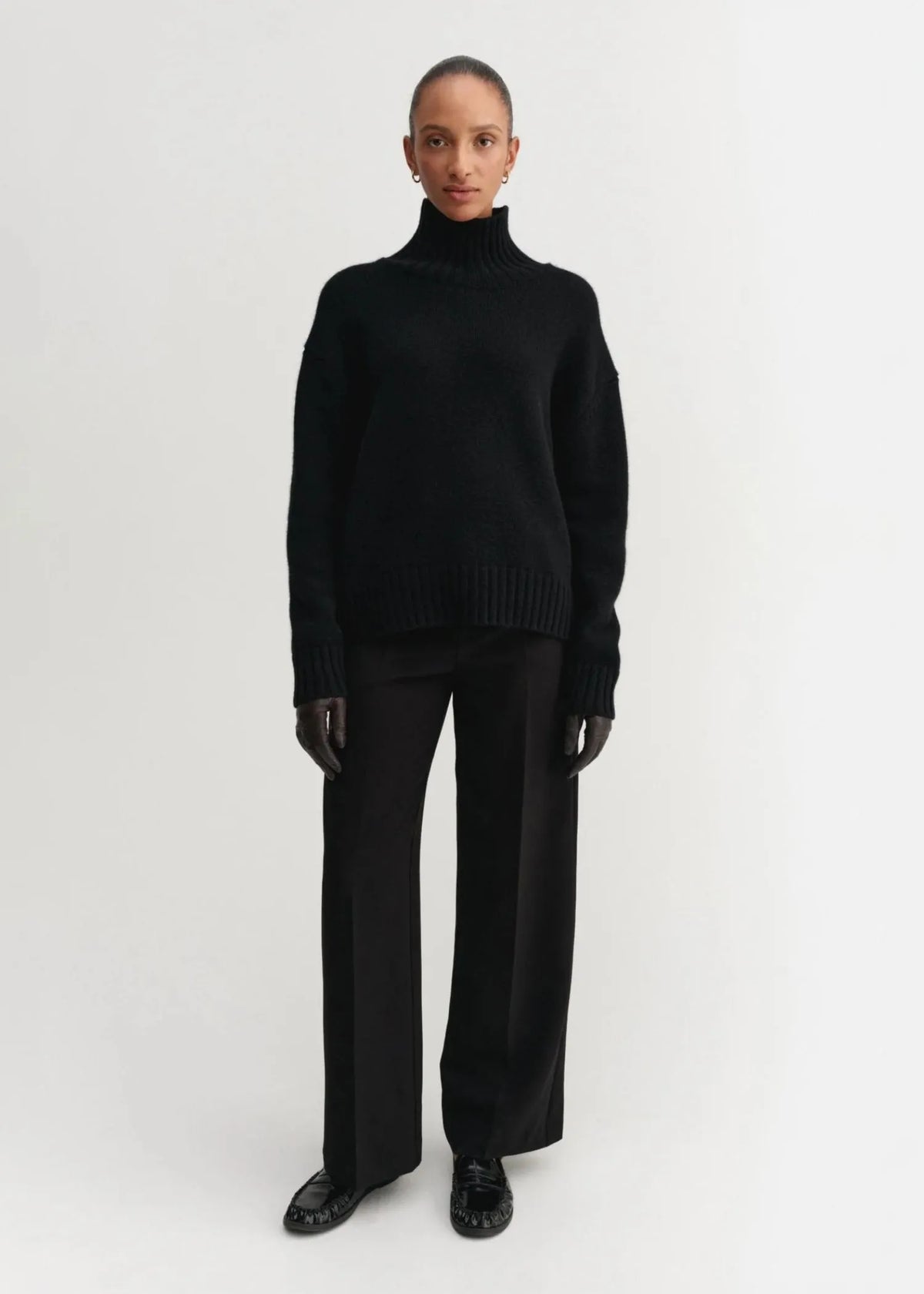 Almada Label, Nola, Black, Pullover