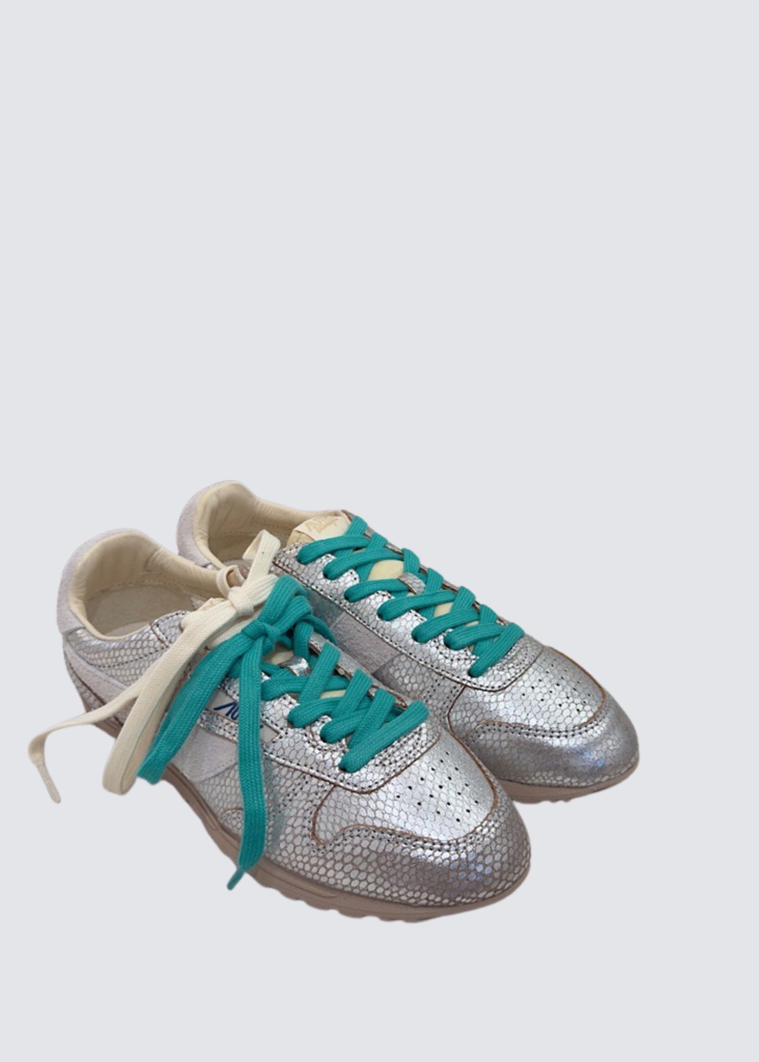Autry, Windspin Low Woman, Silver / White, Sneaker