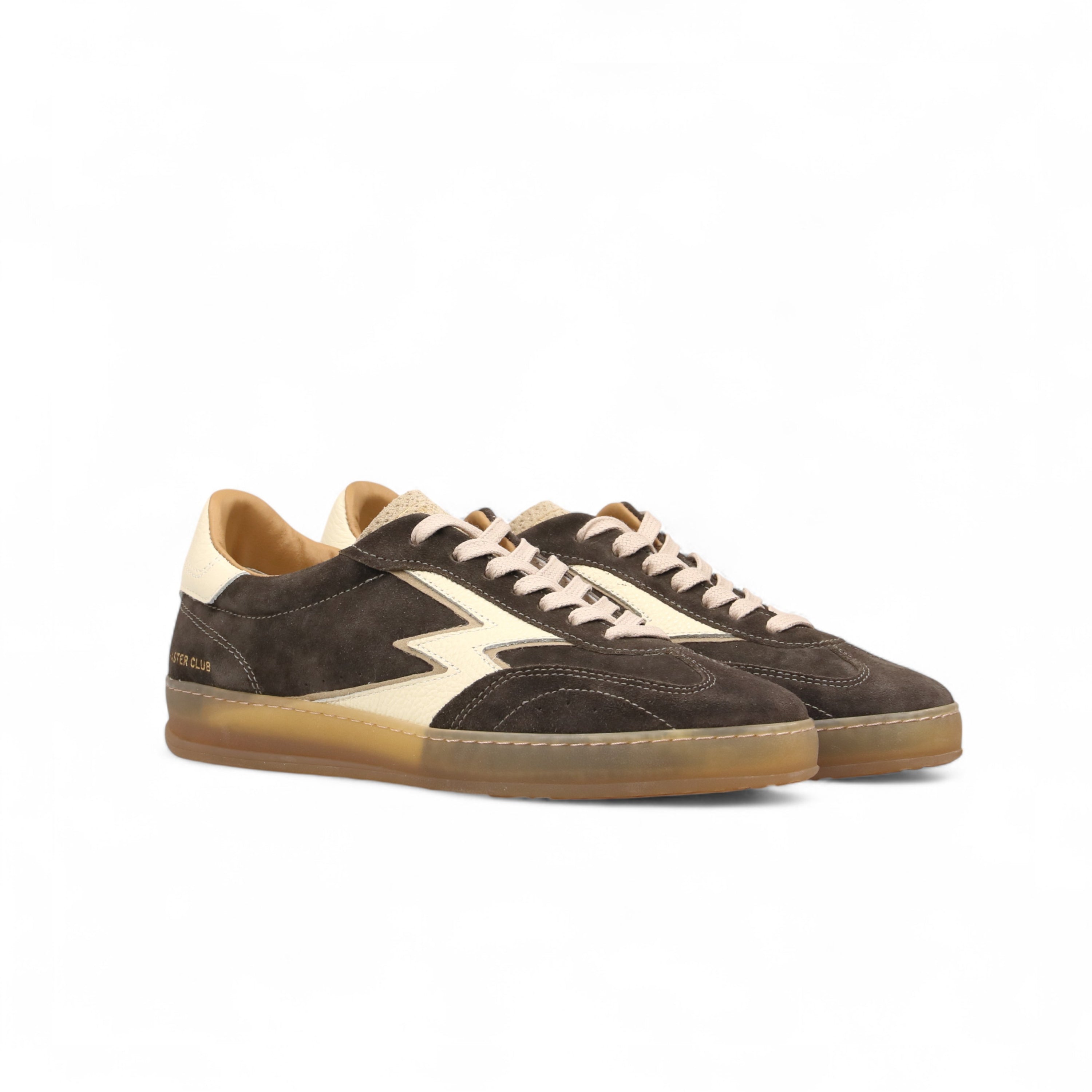 MOA Concept brauner Sneaker aus Wildleder - Dreiviertelansicht