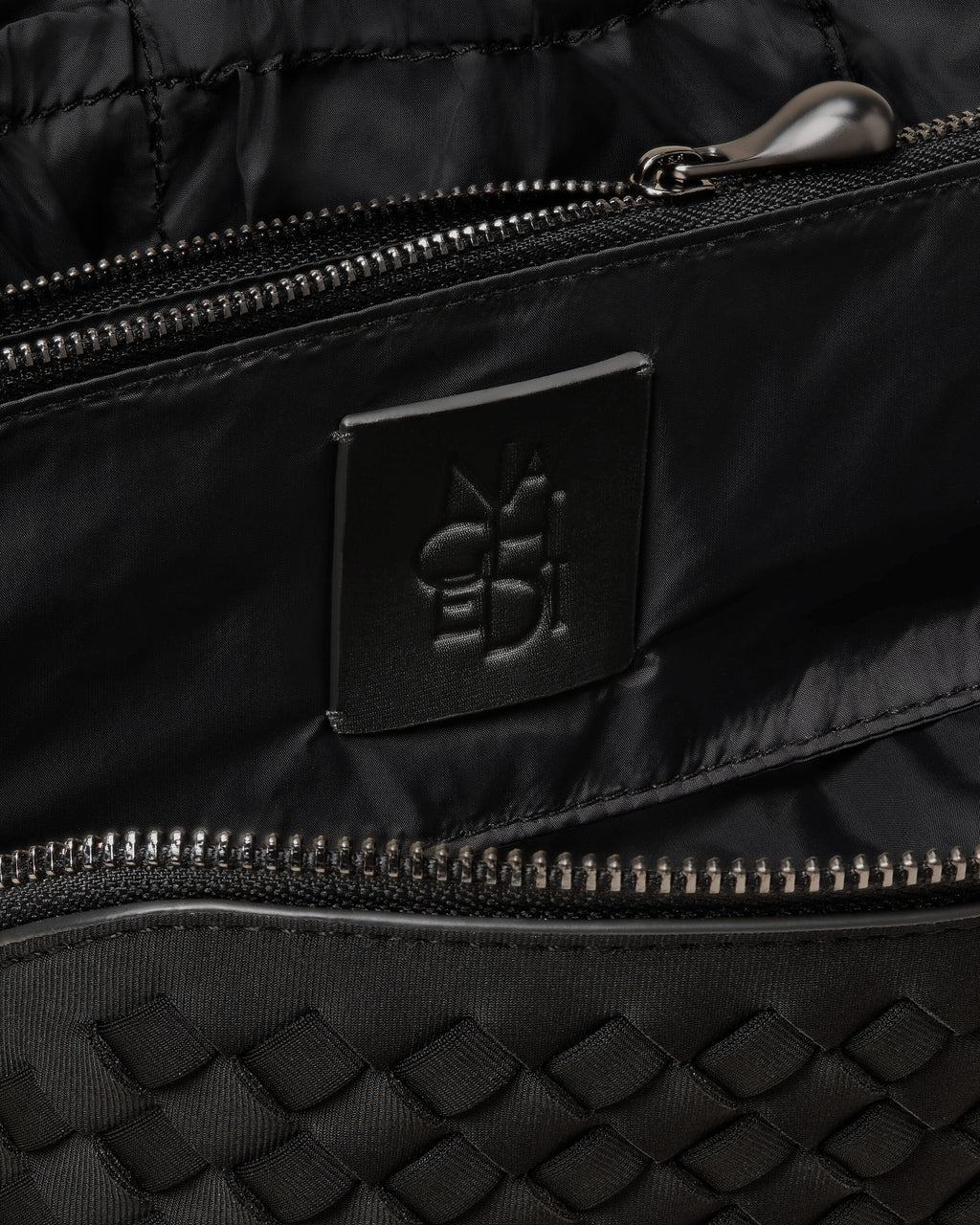 Caravan, Onyx, Medium Cosmetic Bag