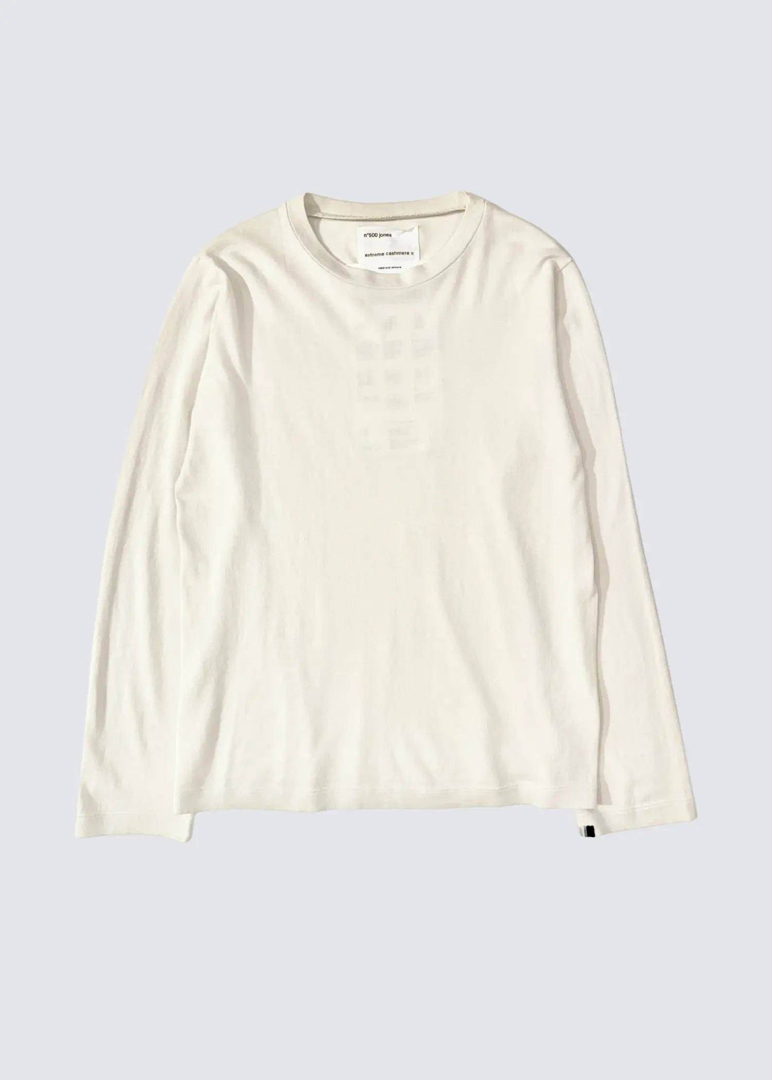 Extreme Cashmere No500 Jones Bone Pullover Longsleeve in Beige mit Rundhalsausschnitt Vorderansicht