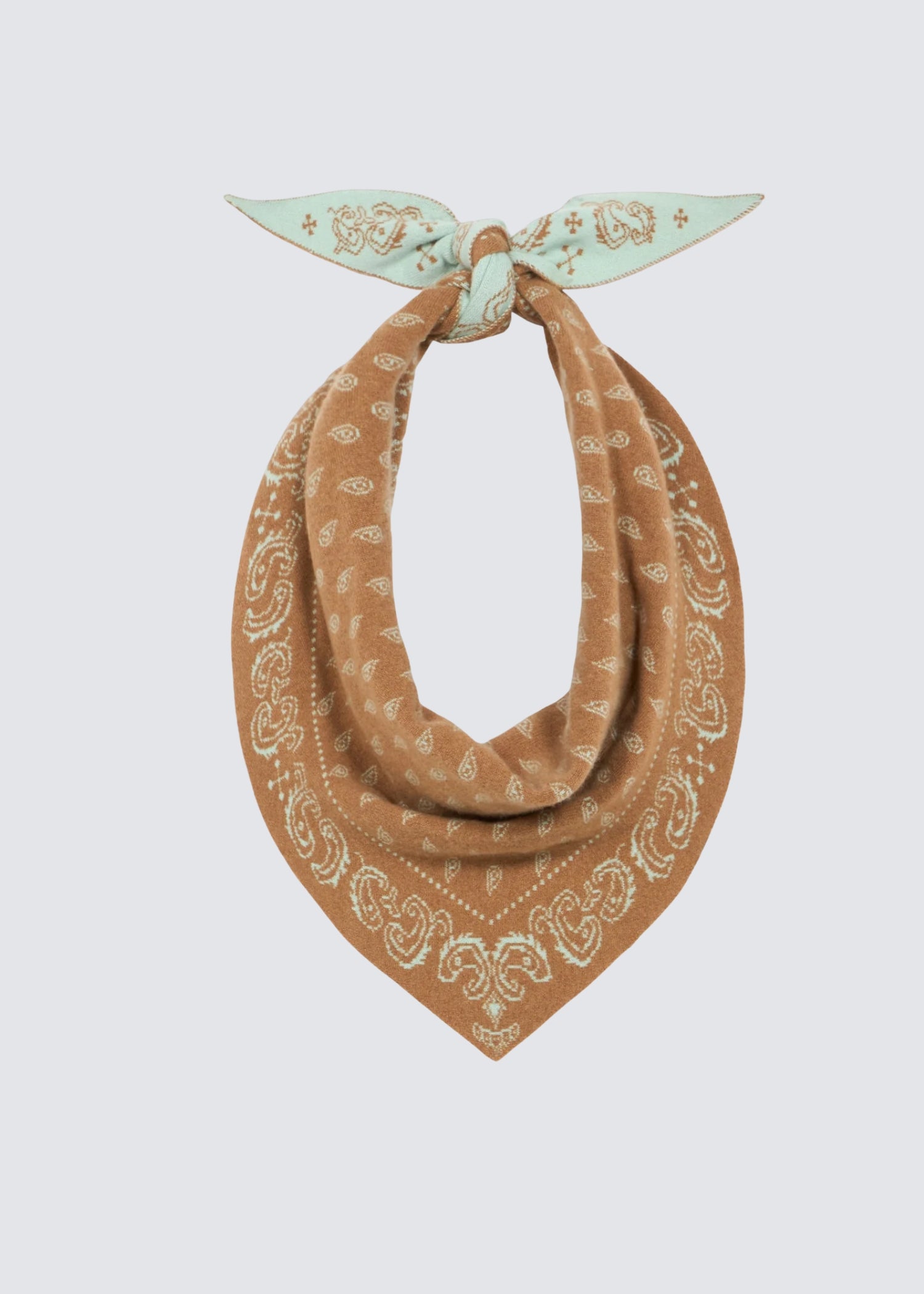 Wendbarer Schal in Paisley Optik, Braun und Hell Blau. Flat Shot.