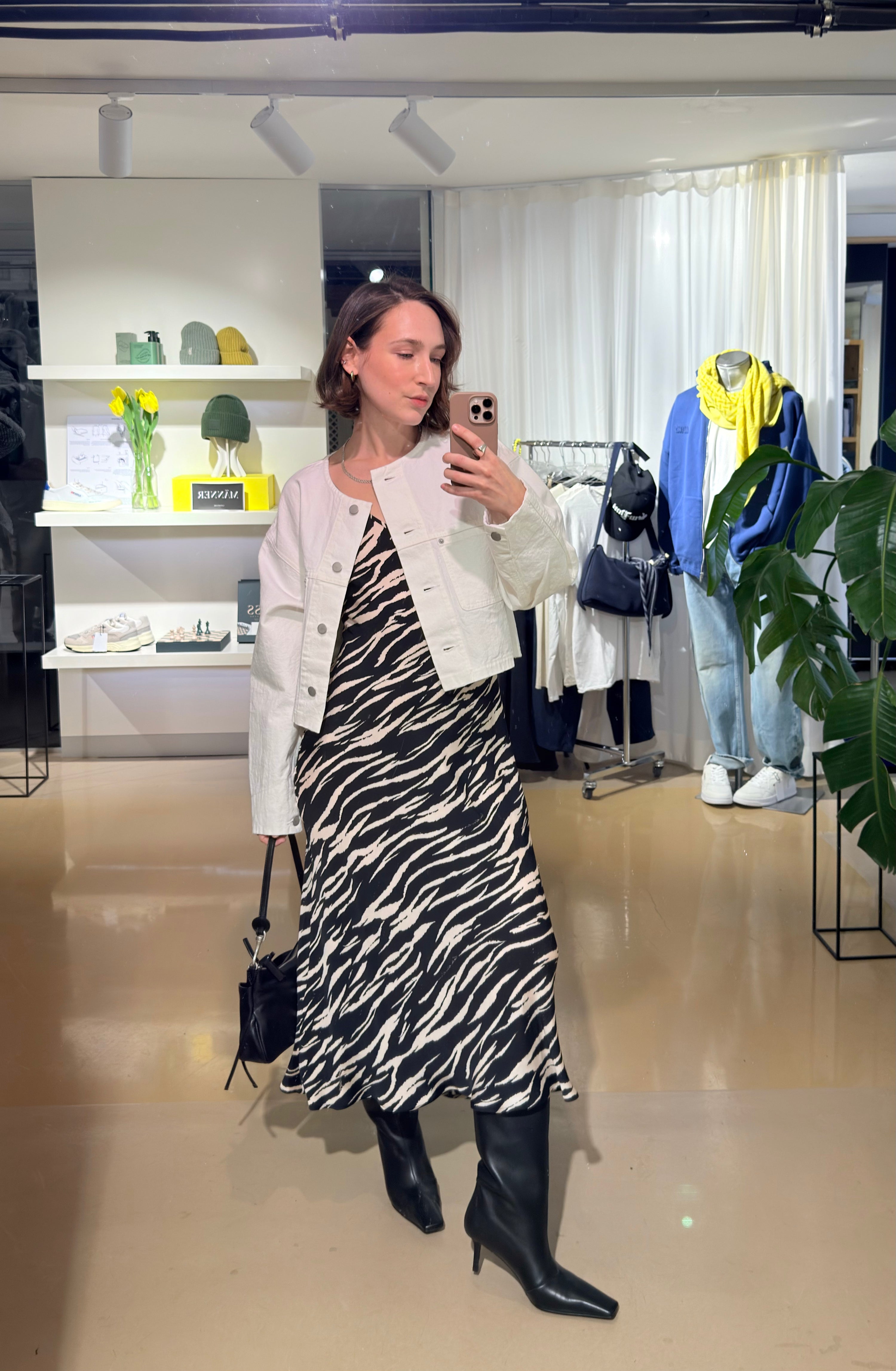 Nana, Ivory White, Jacke