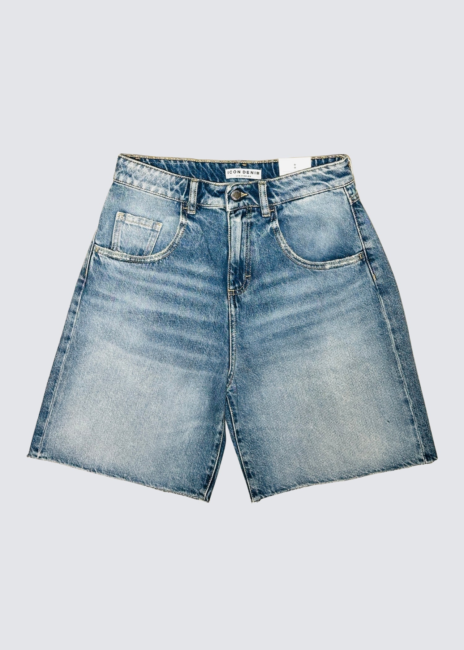 Model Lea, Smoke Blue, Shorts