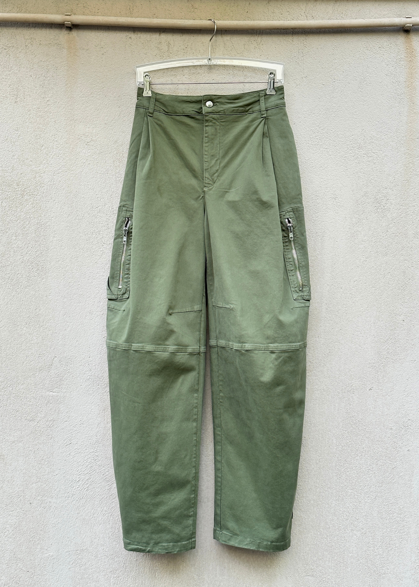 Archer, Beetle Green, Pants