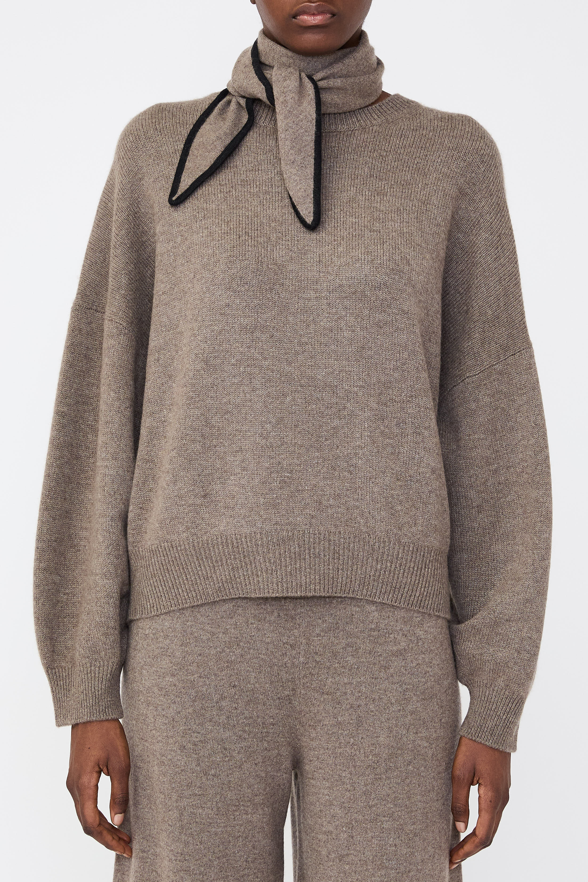 Chelsea, Truffle Black, Schal