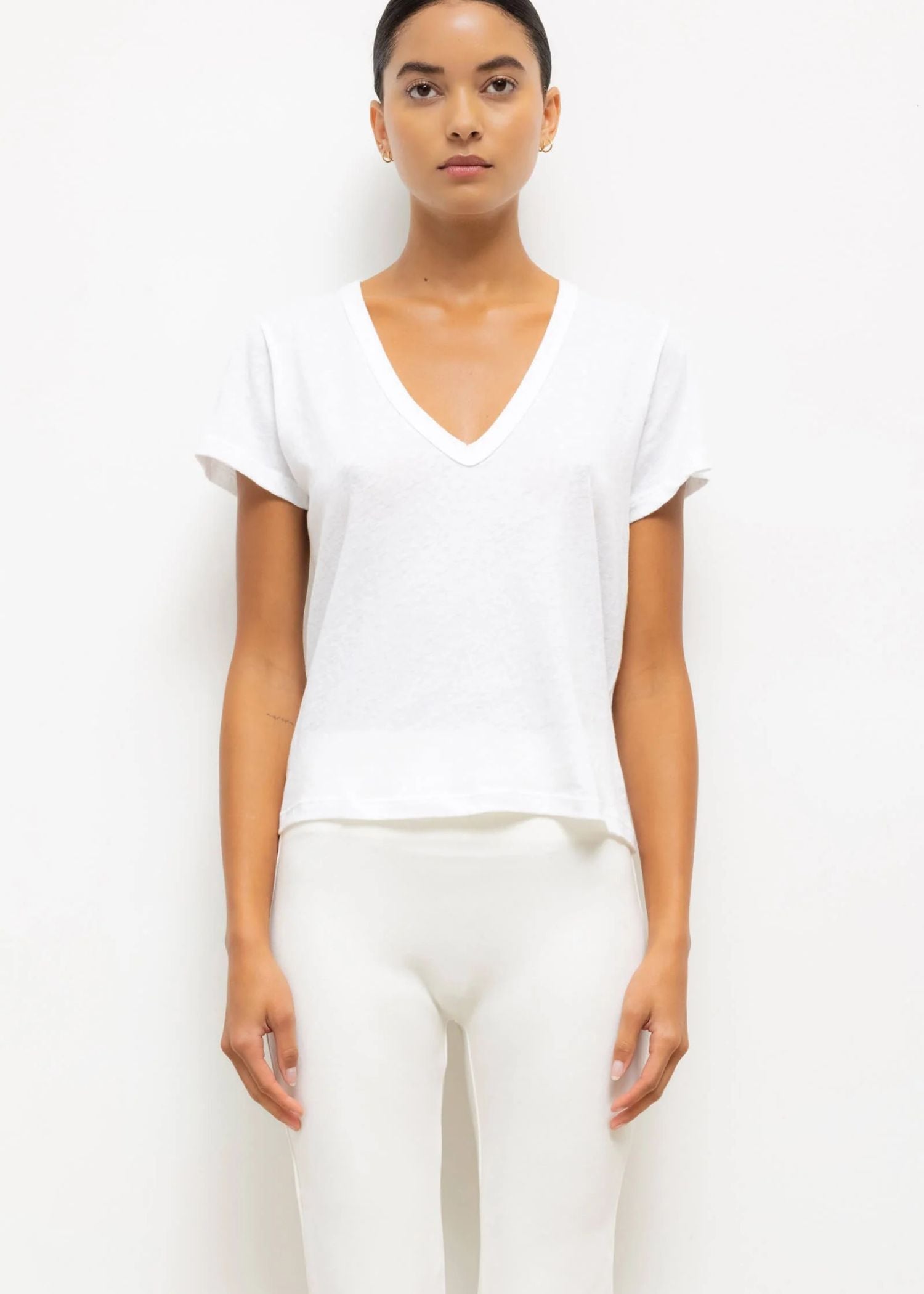 Leset, The Laura V-Neck, White, T-Shirt