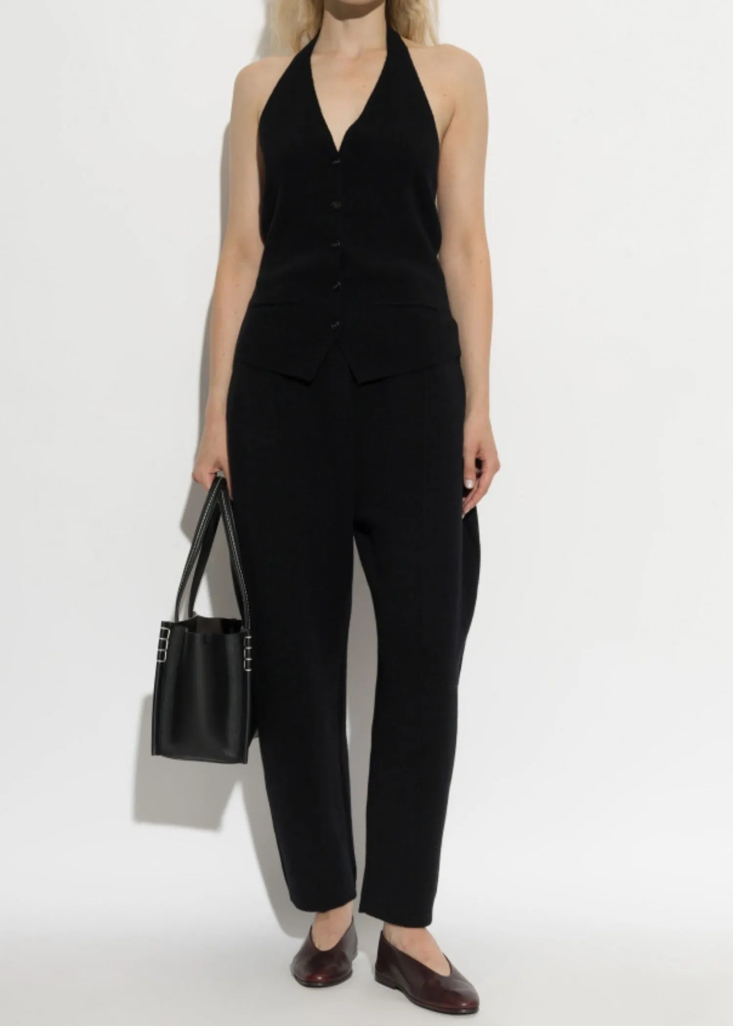 Lisa Yang, Immy, Black, Weste