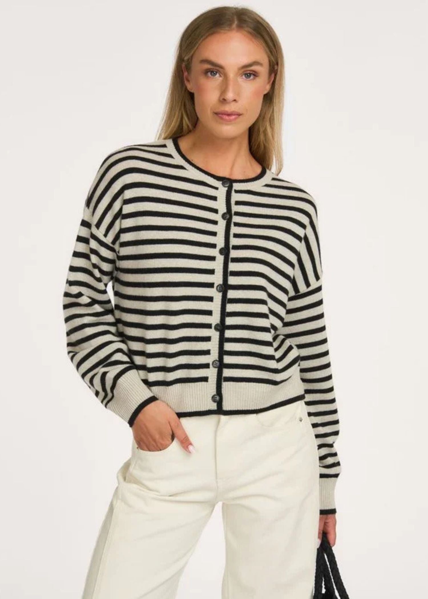 Lisa Yang, Marit, Oyster / Black, Strickjacke