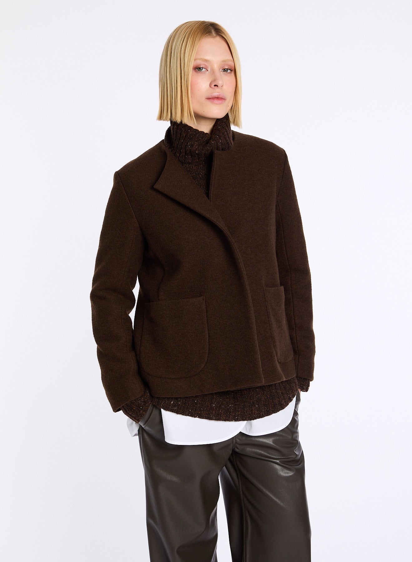 Nicoletta, Bark, Blazer