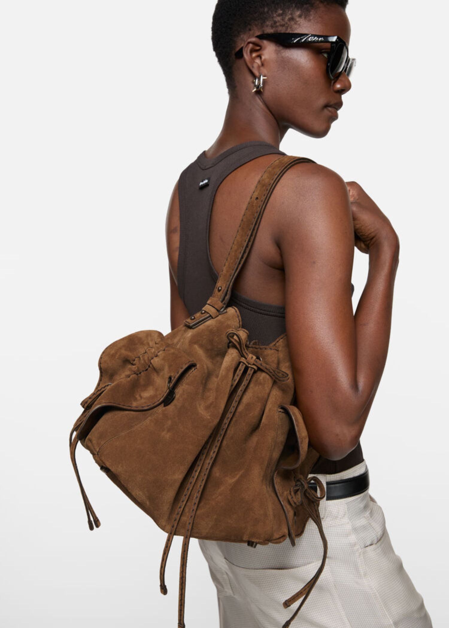 Acne Studios, Multipocket Bucket Suede, Cognac, Tasche