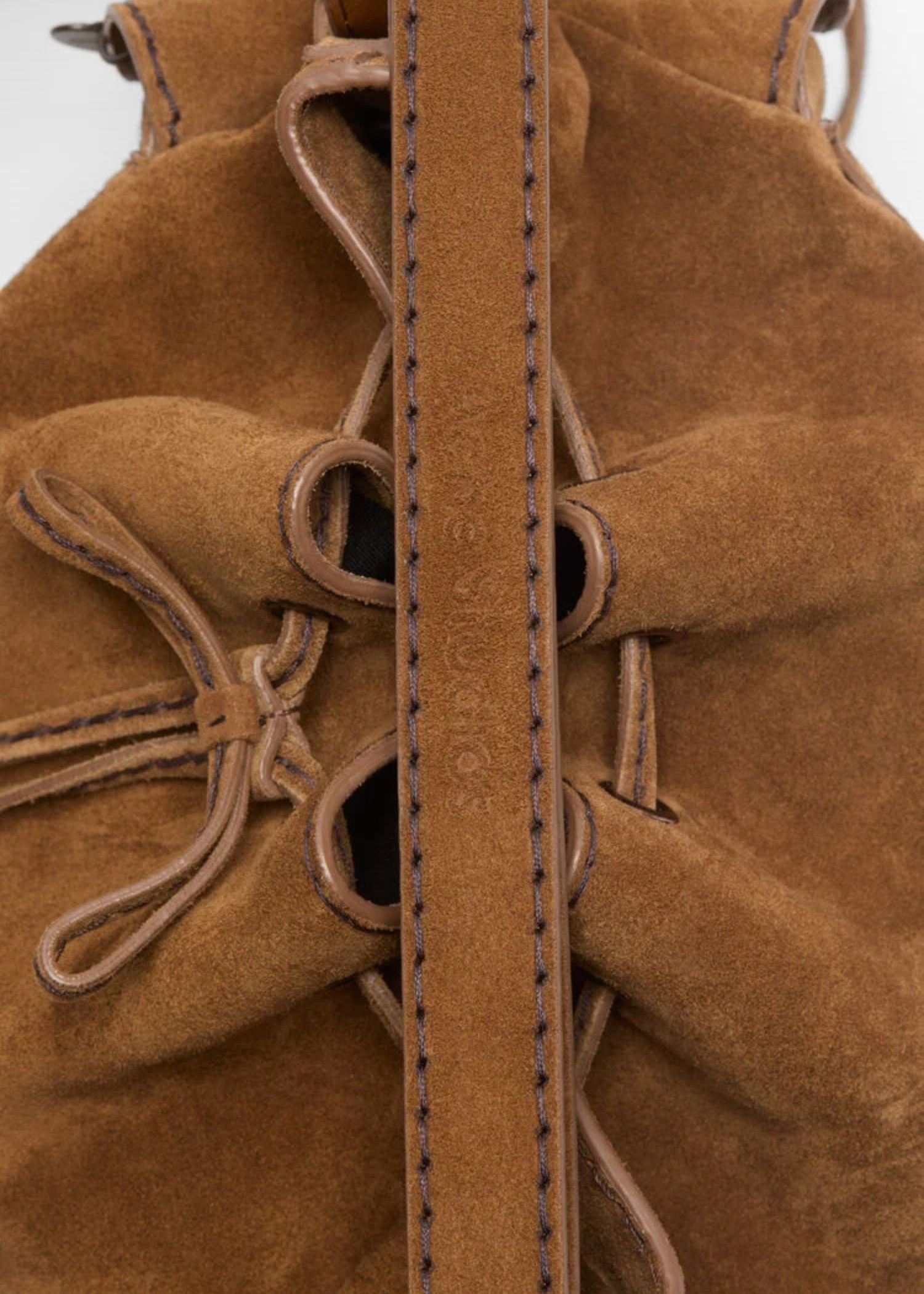 Acne Studios, Multipocket Bucket Suede, Cognac, Tasche