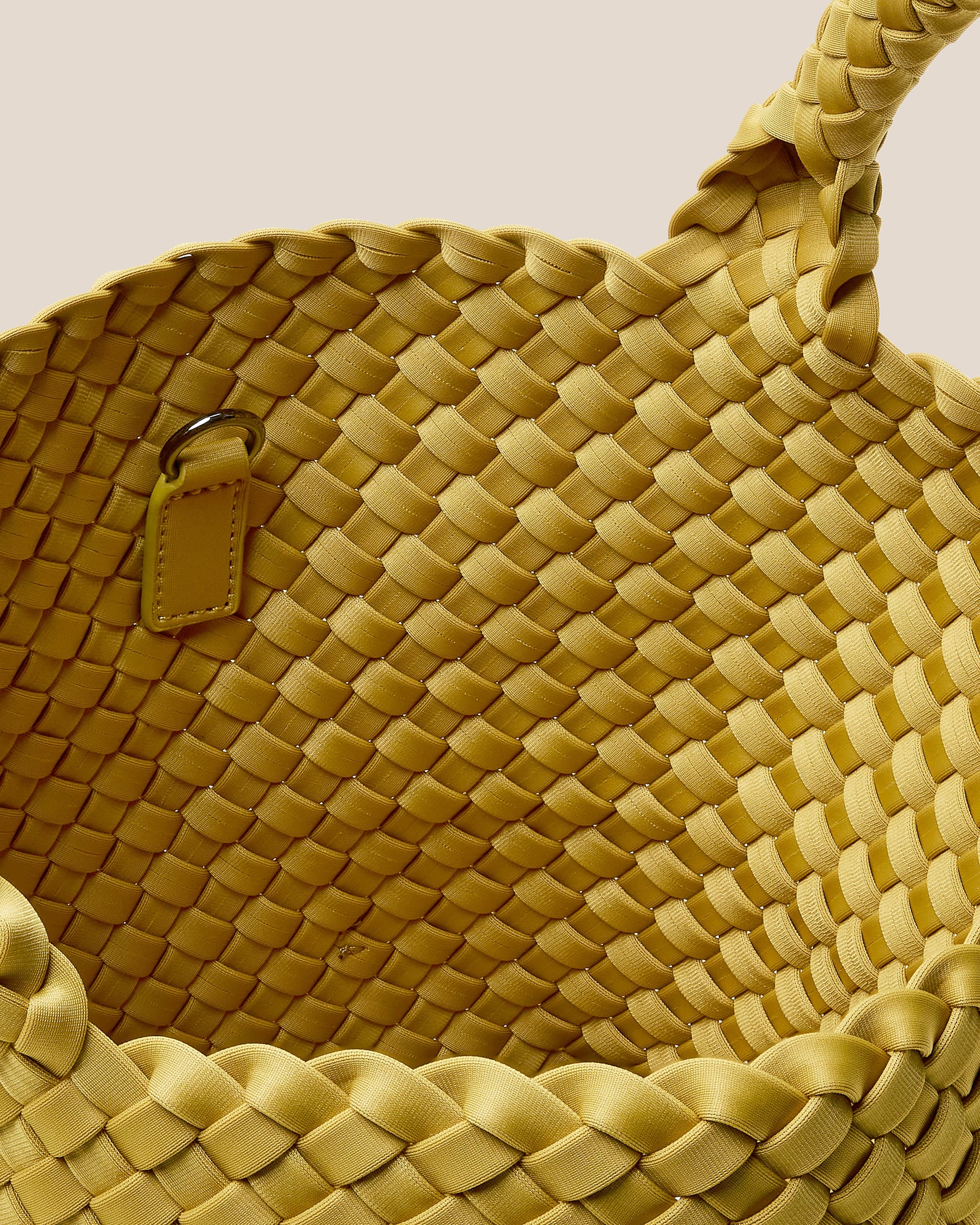 Naghedi gelbe kleine Tasche aus Nylon - Flatshot Detailansicht Innen