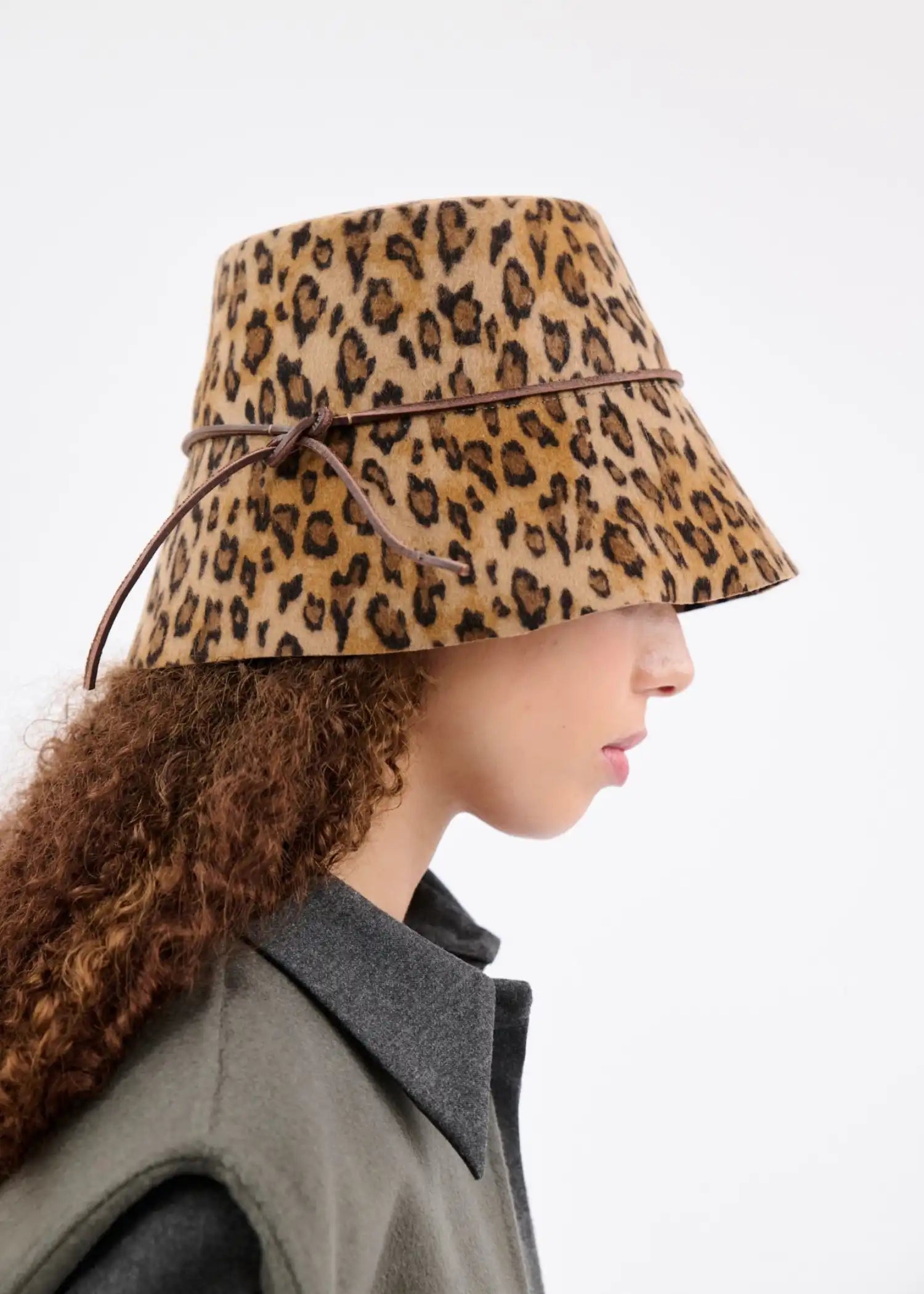 Odeeh, Leopard, Dark Camel, Bucket Hat
