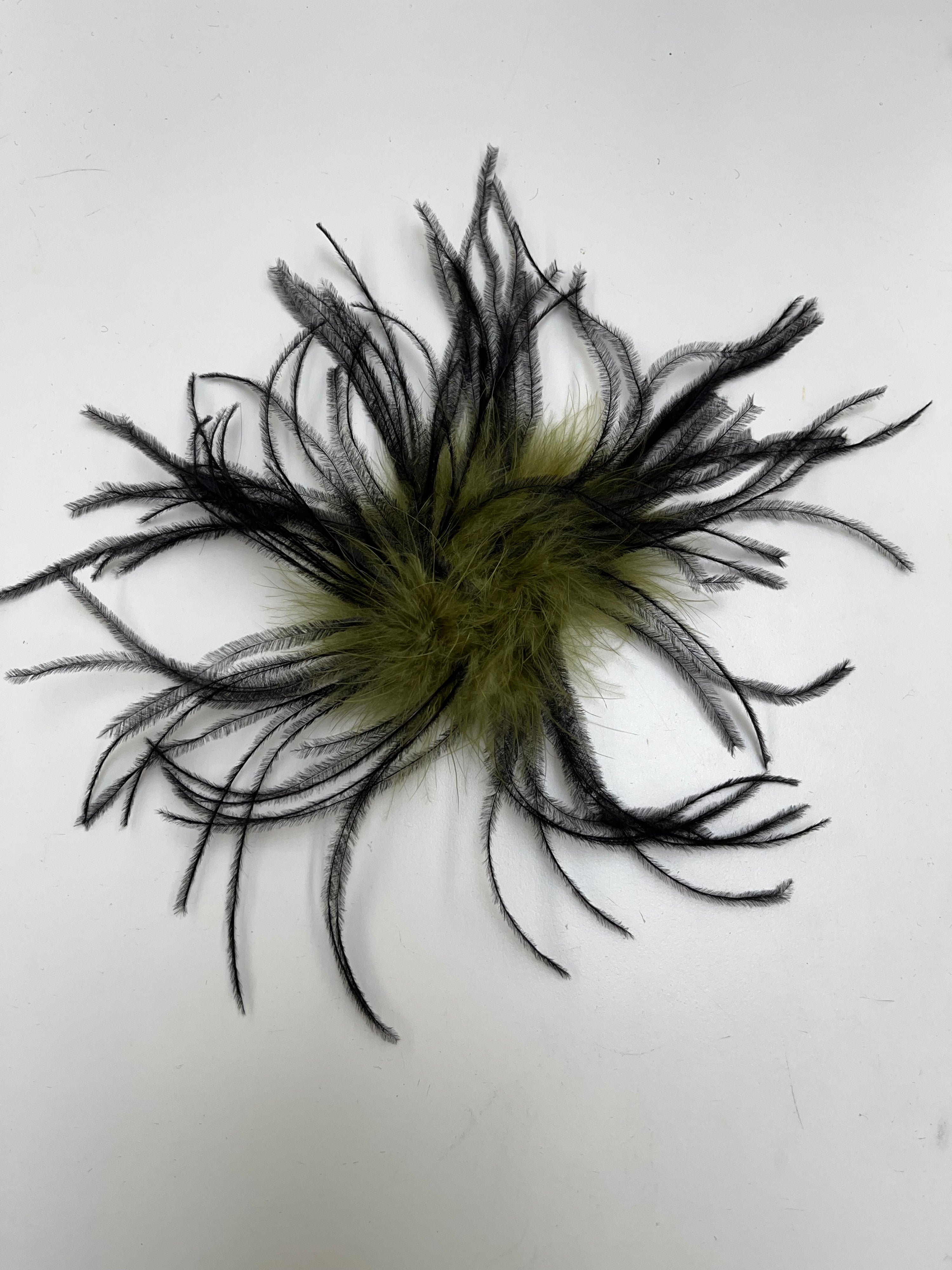 Odeeh, Feather, Black Green, Brosche