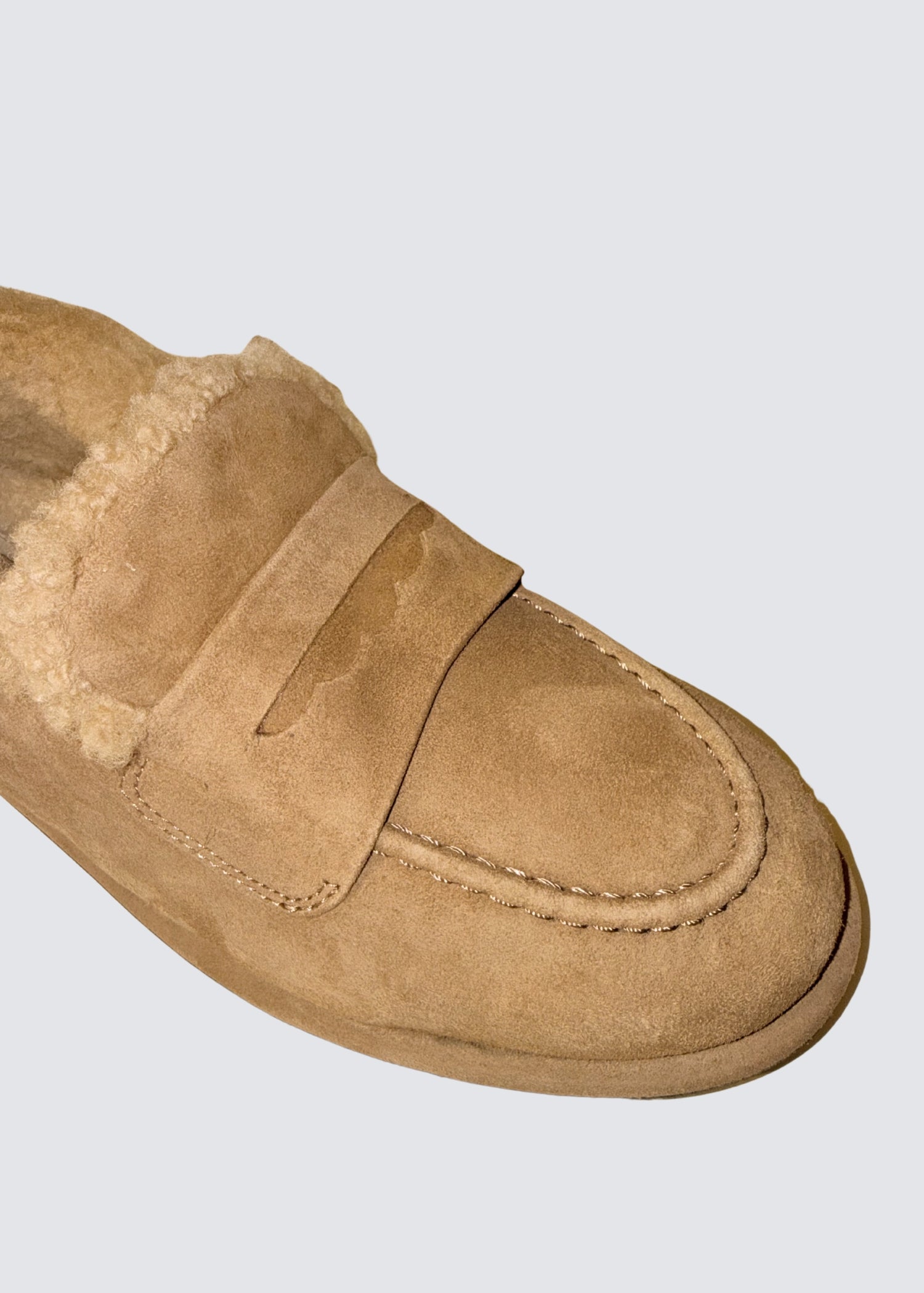 Pomme d'Or Loafer mir Lammfell in der Draufsicht