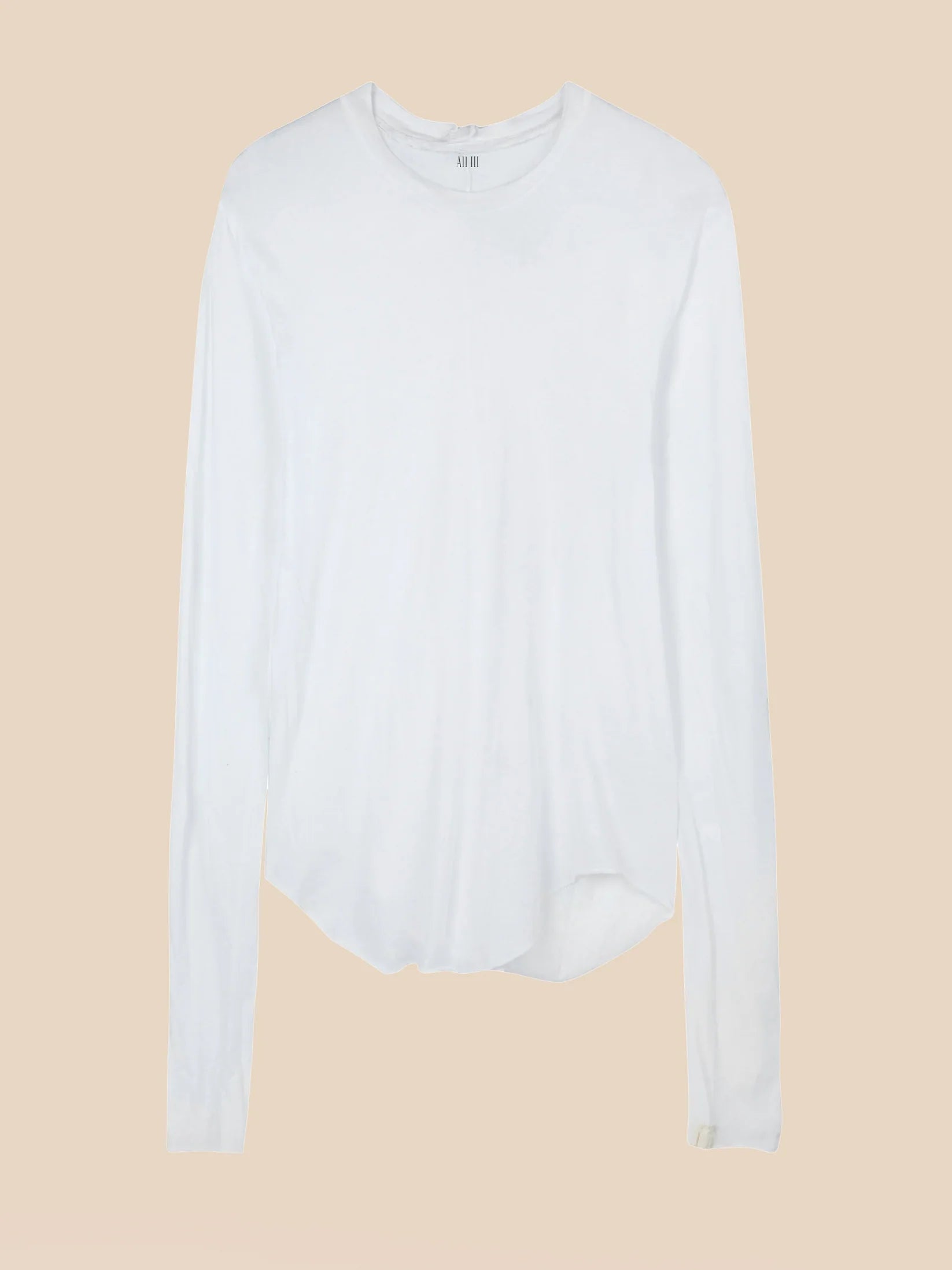 All Three Stella Langarm aus leicht transparenter Baumwolle mit einem asymmetrischen Saum - Flatshot Frontansicht 