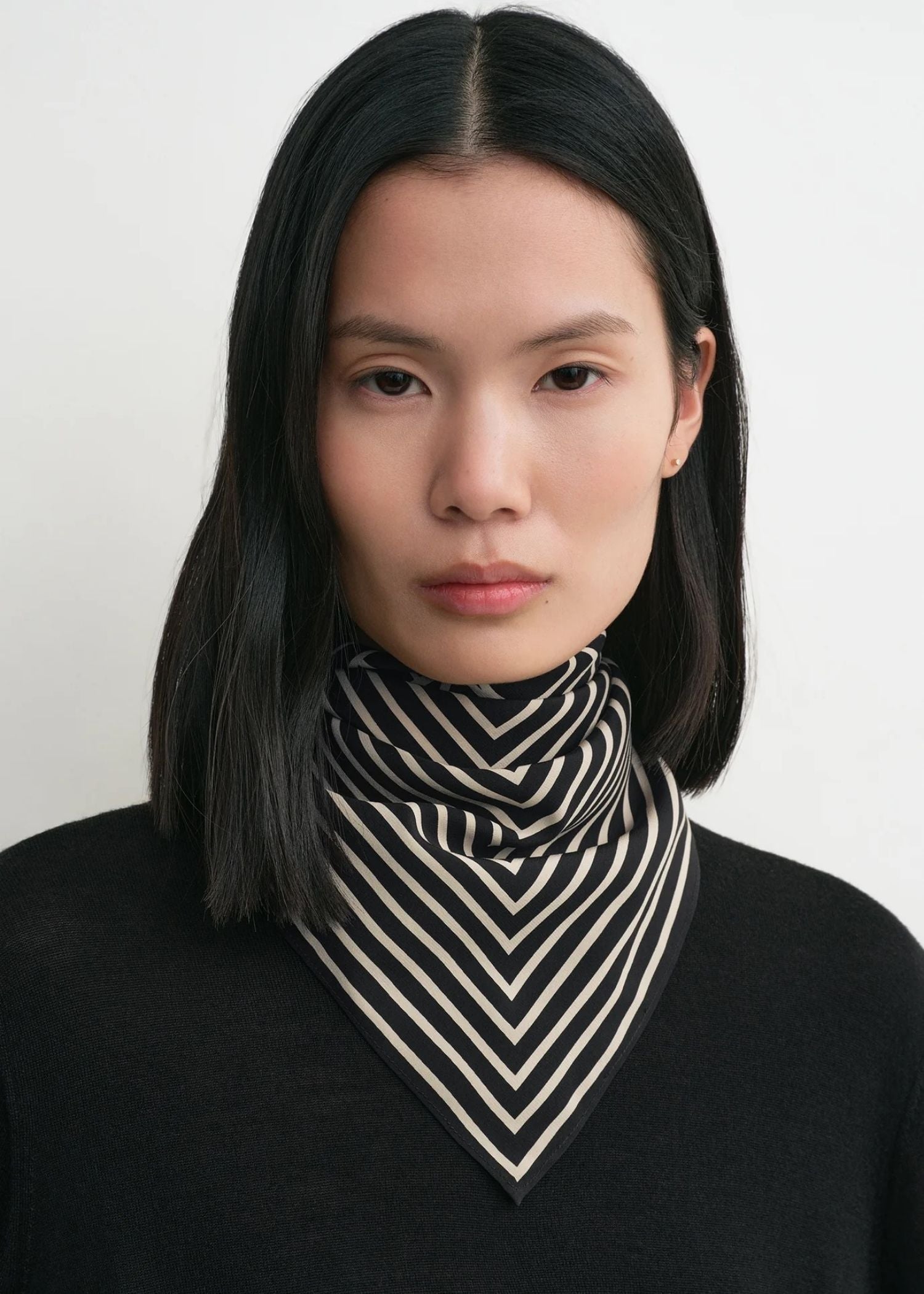 Toteme, Signature Monogram, Black, Tuch