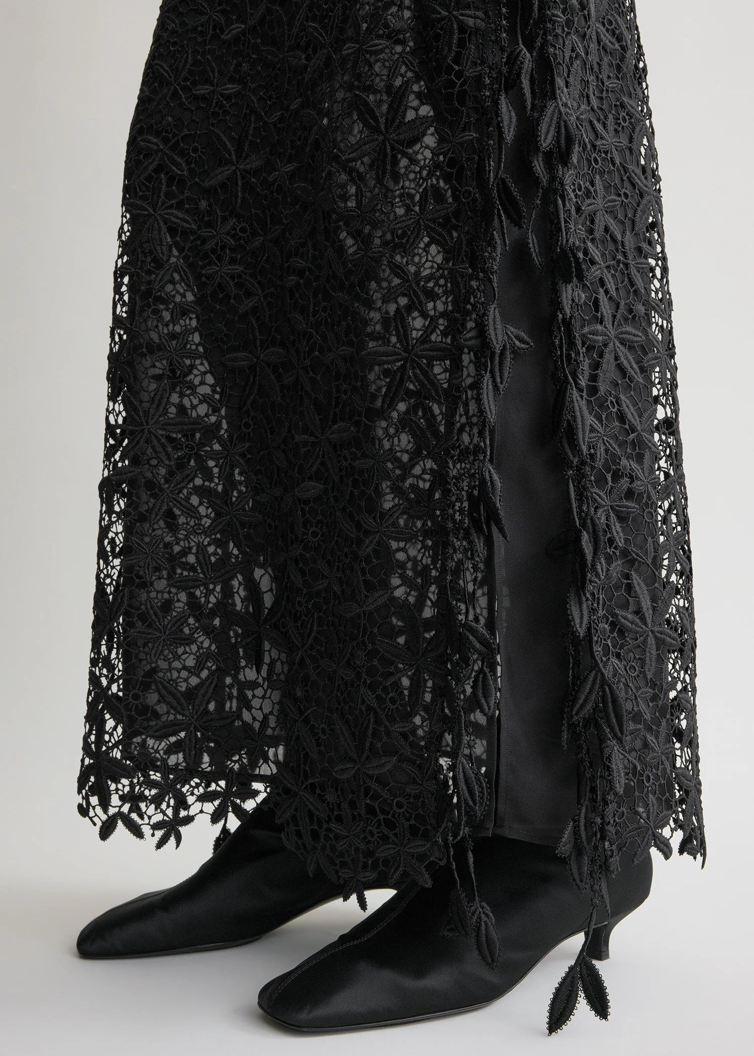 Guipure Lace, Black, Rock