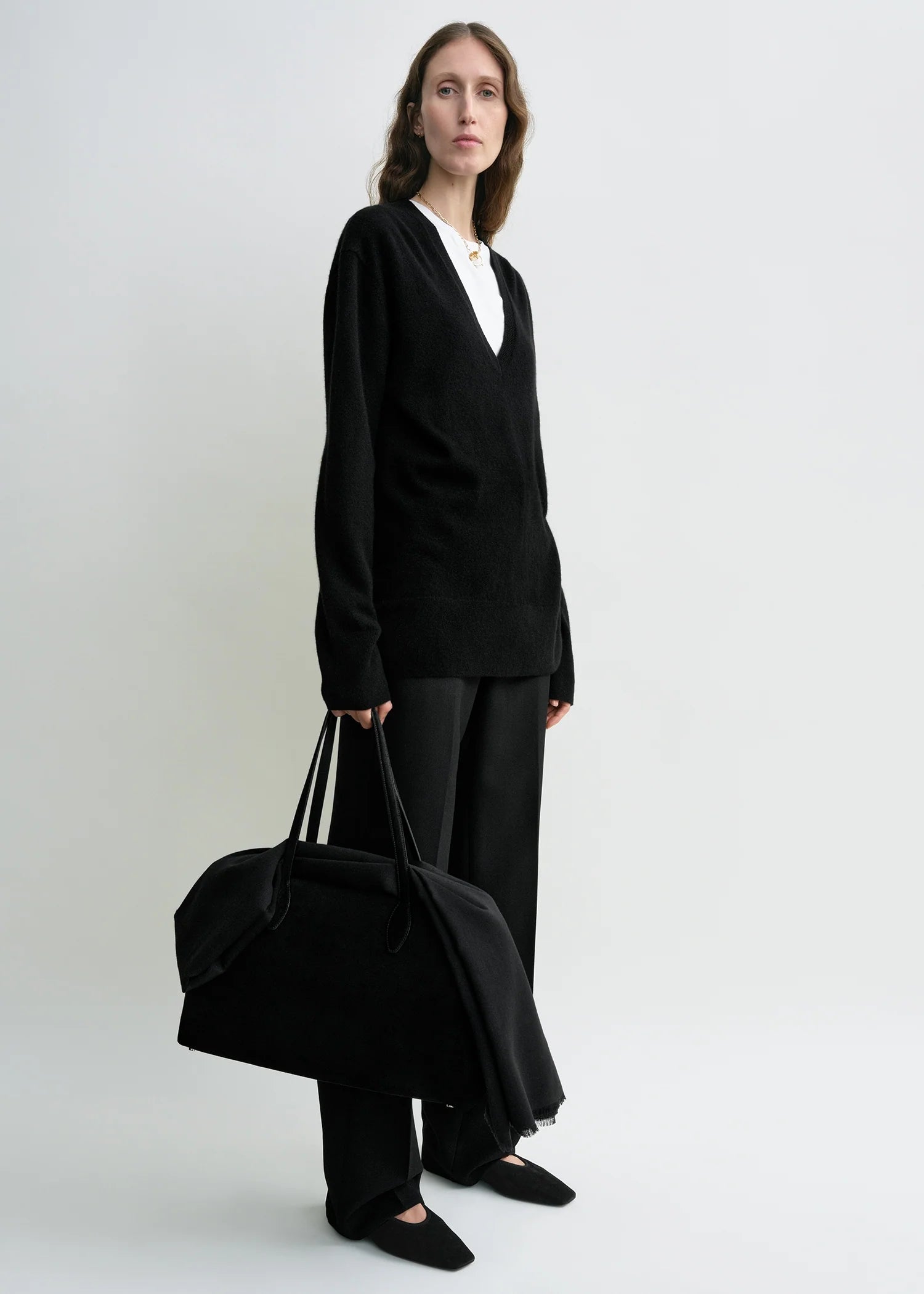 V-Neck Knit, Black, Pullover