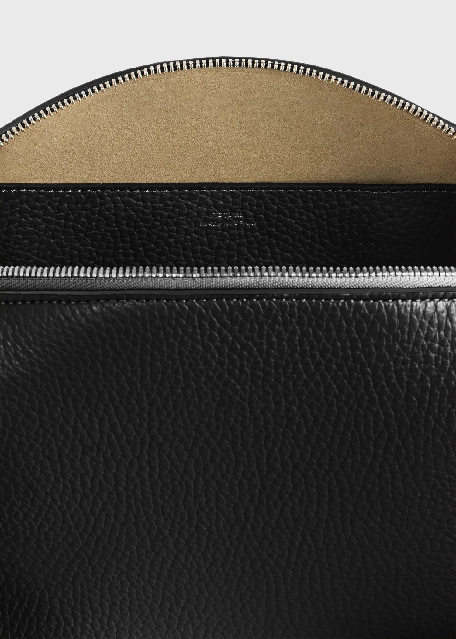 Medium Pouch, Black, Tasche