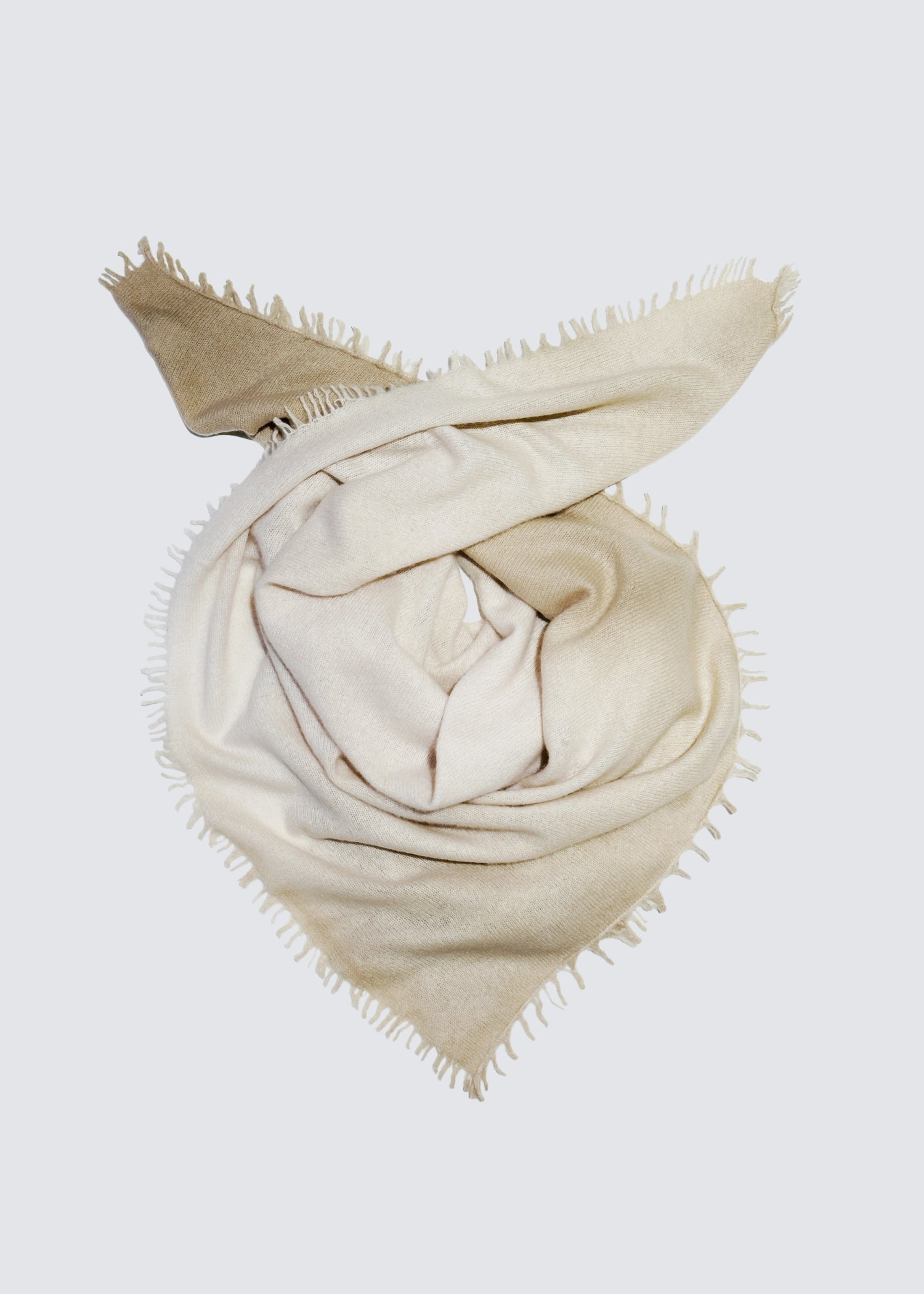 Aimee, Dowakin, Schal