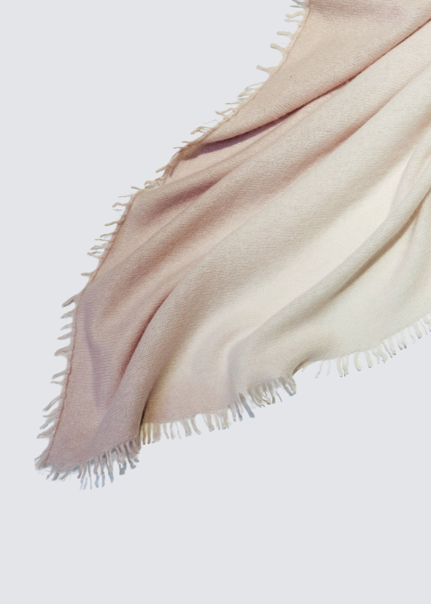 Aimee, Peach Whip, Schal