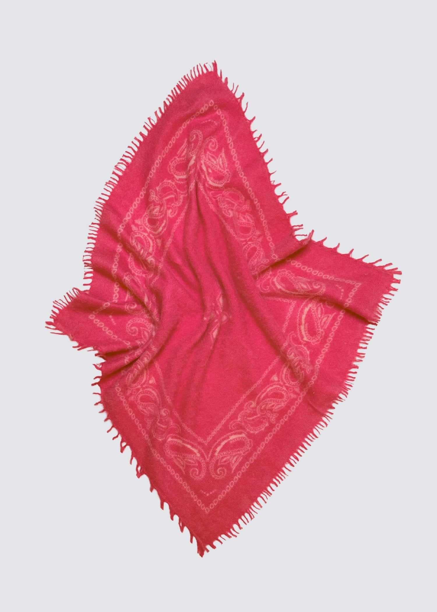 Ausgebreitetes Kaschmir Tuch in Pink. Paiesley Muster. Gefranste Enden. Flatshot