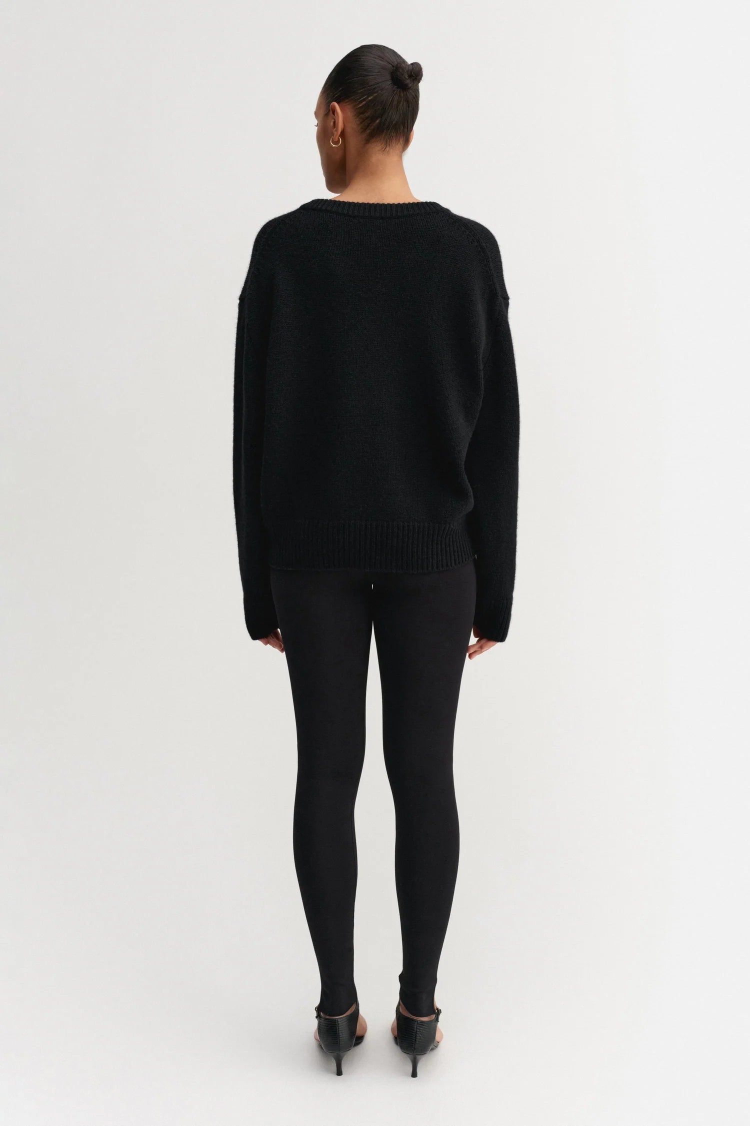 Yara, Black, Pullover