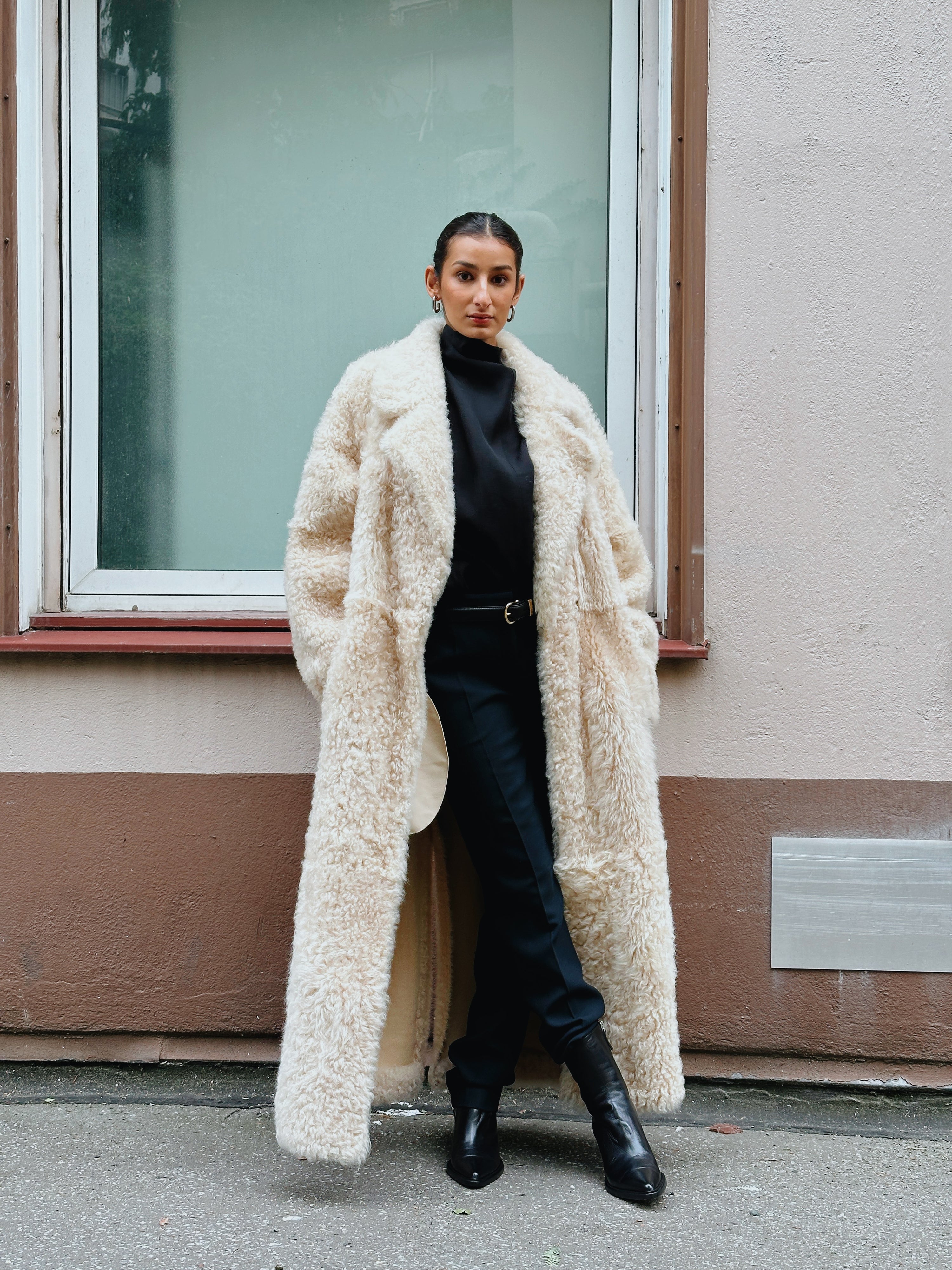 Chihiro, Sofia, Fellmantel - Lindner Fashion