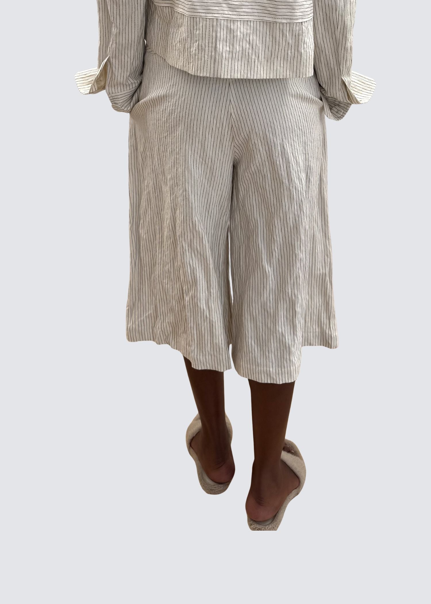 Ivory, Shorts