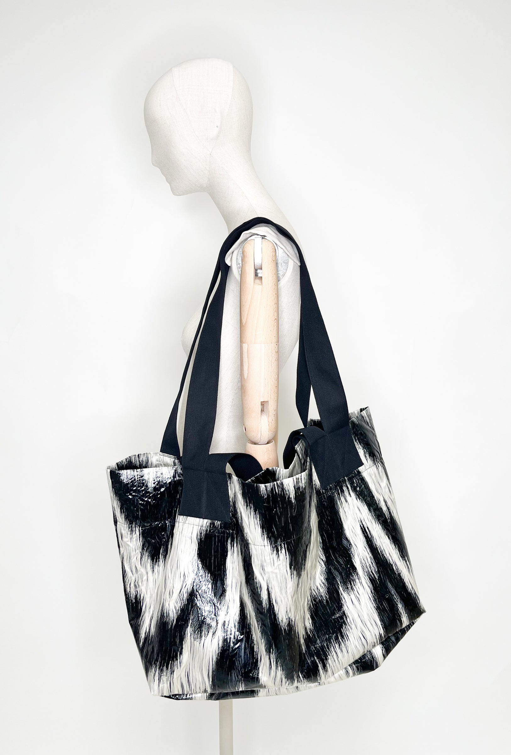 Graphic, Black/White, Tasche - Lindner Fashion