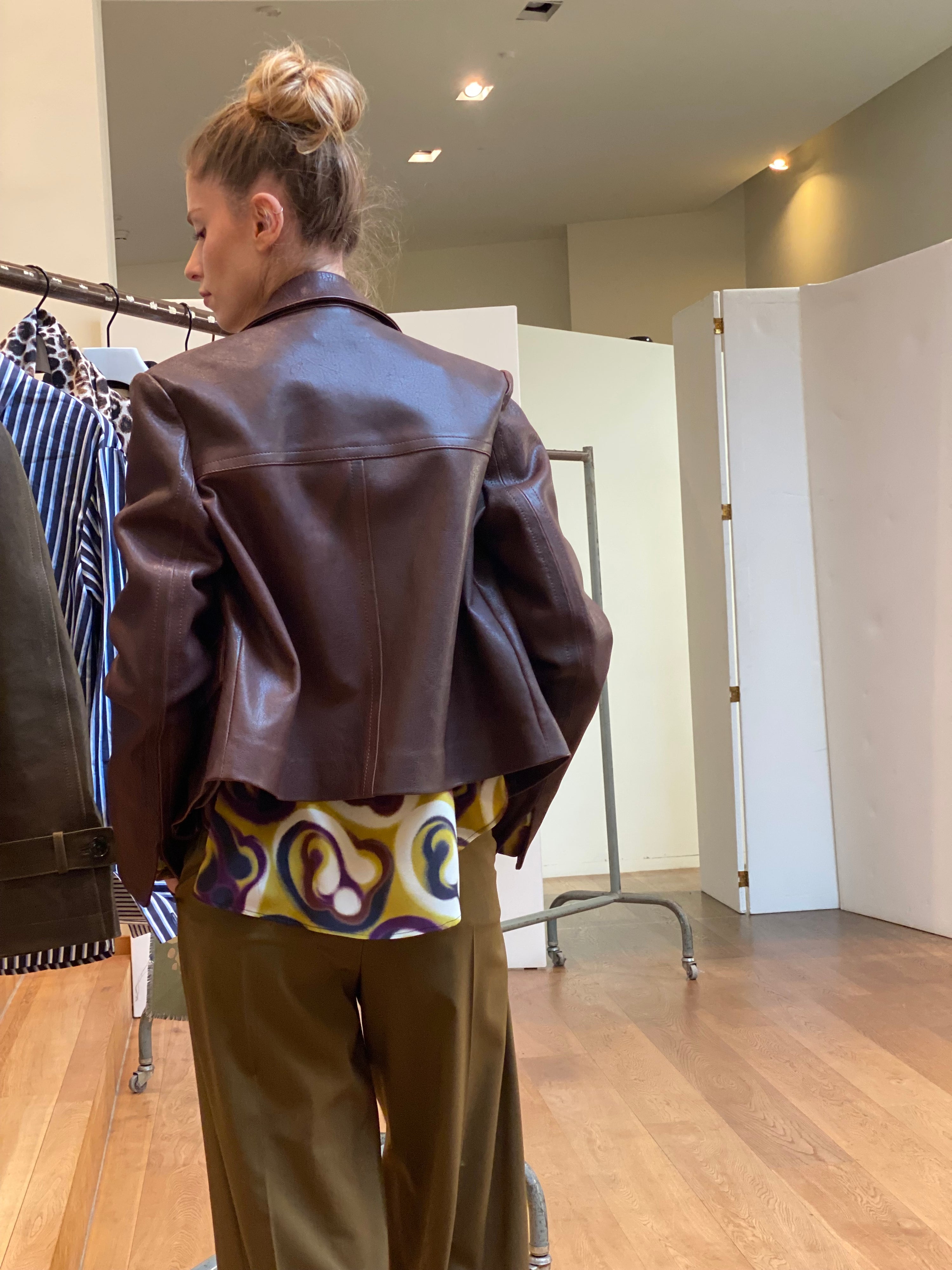 Odeeh Mahogany Lederjacke-Kastiger Schnitt-hinten