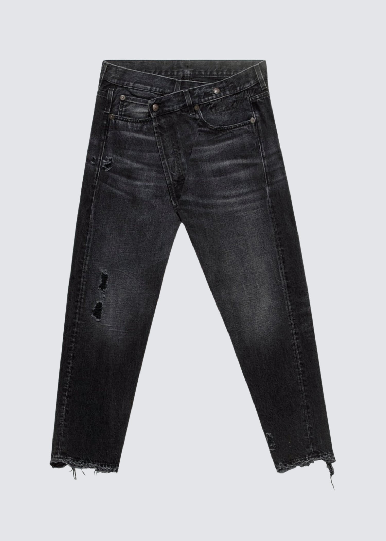 Produktfoto auf grauen Grund von R13 Cross-Over Jean in Jake Black