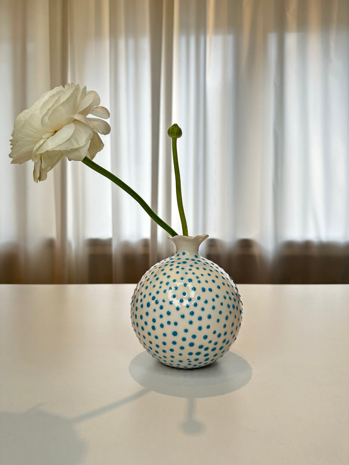 Coco Loves Clay, The Medium Puffer, Türkis, Vase – Lindner Fashion