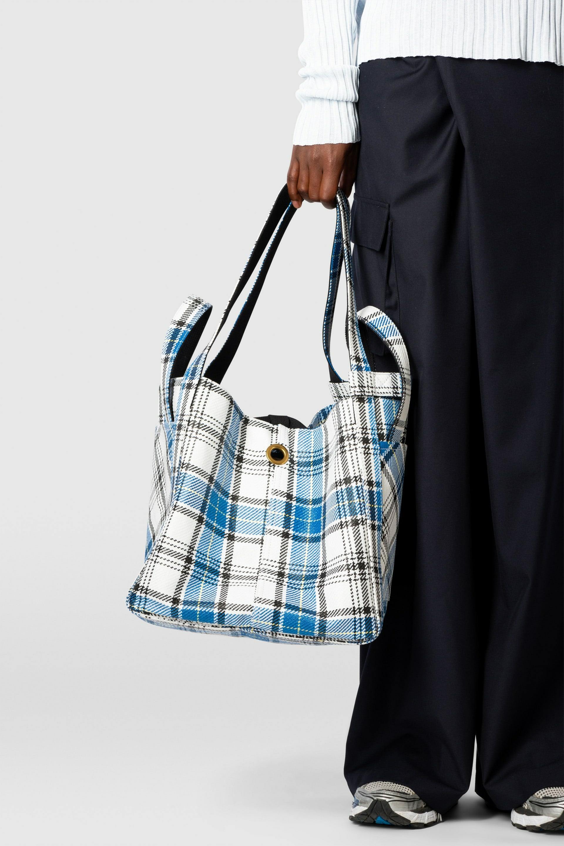 William Fan, Fan Bag L, Blue/White Checked, Bag - Lindner Fashion