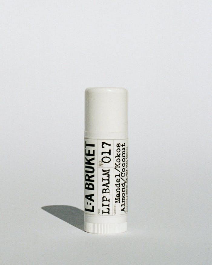 017 Lip Balm, Almond/Coconut, 17 ml - Lindner Fashion