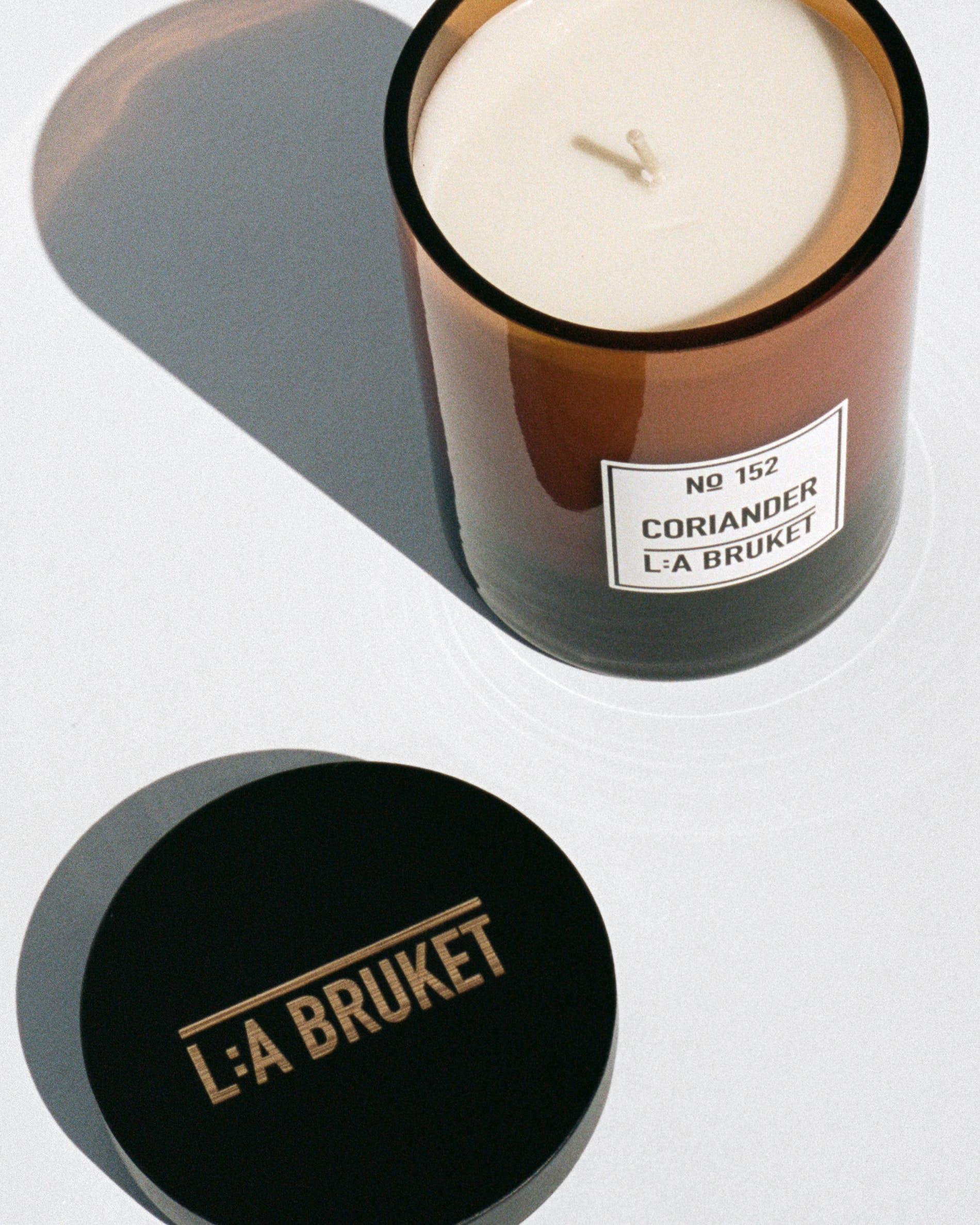 152 Scented Candle, Coriander, 260g - Lindner Fashion