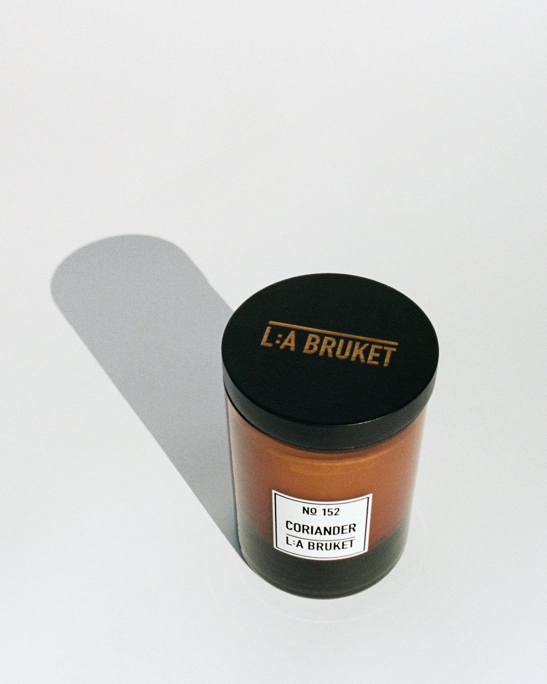 152 Scented Candle, Coriander, 260g - Lindner Fashion