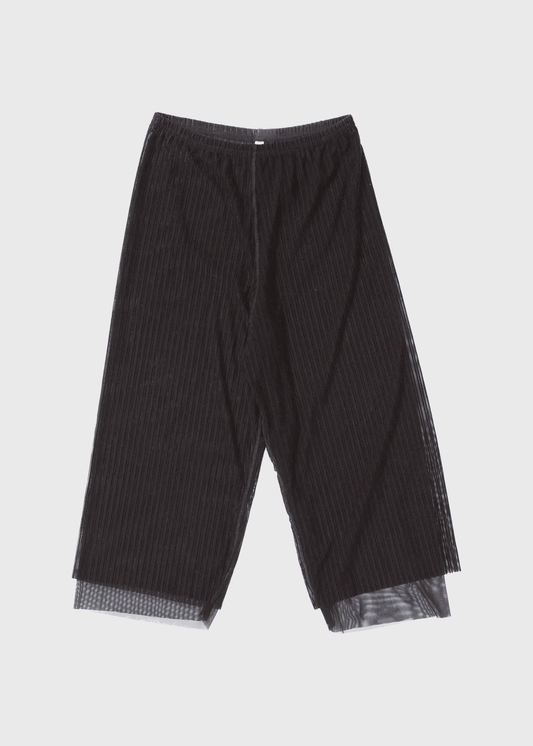 Capri pants, black, cycling shorts 